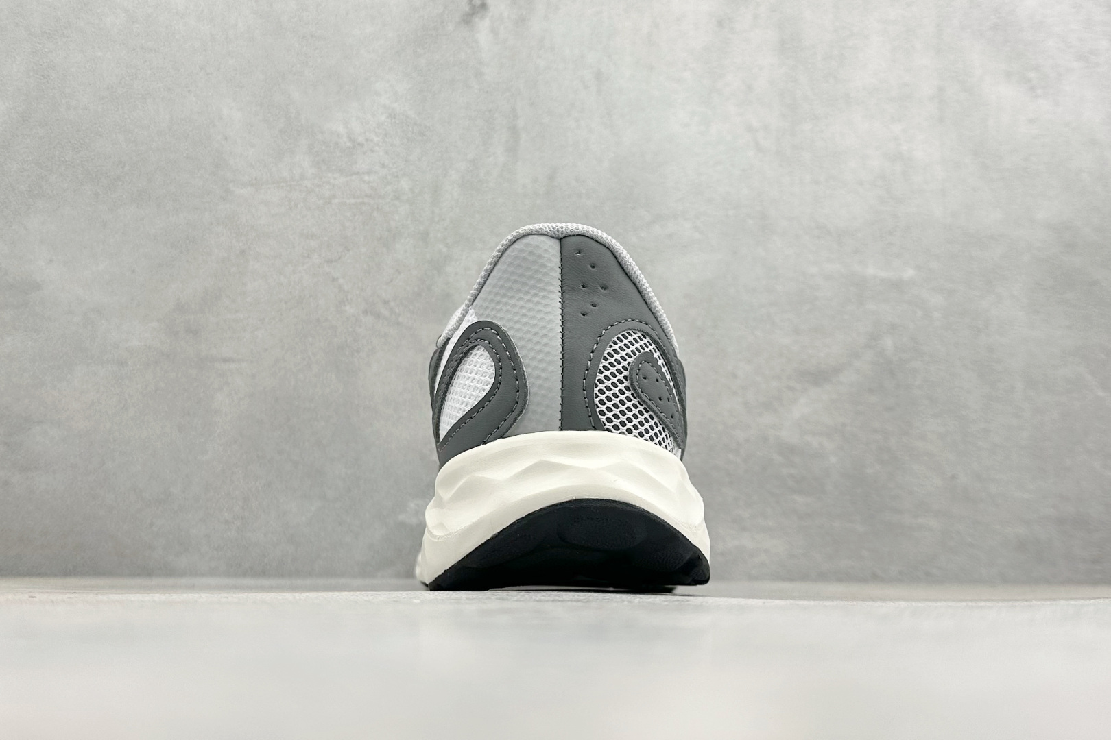 New Balance NB WARISTT4 舒适耐磨低帮跑步鞋 MARISTR4 New Balance NB WARISTT4 舒适耐磨低帮跑步鞋 MARISTR4