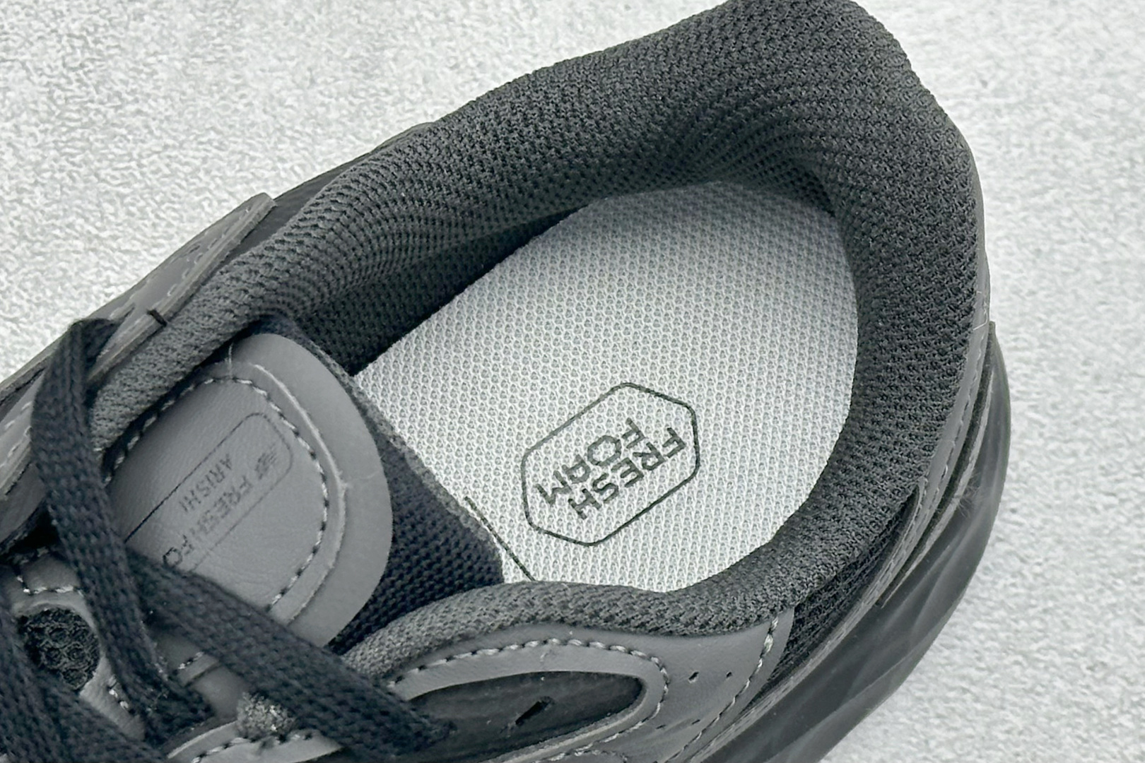 New Balance NB WARISTT4 舒适耐磨低帮跑步鞋 WARISTX4 New Balance NB WARISTT4 舒适耐磨低帮跑步鞋 WARISTX4