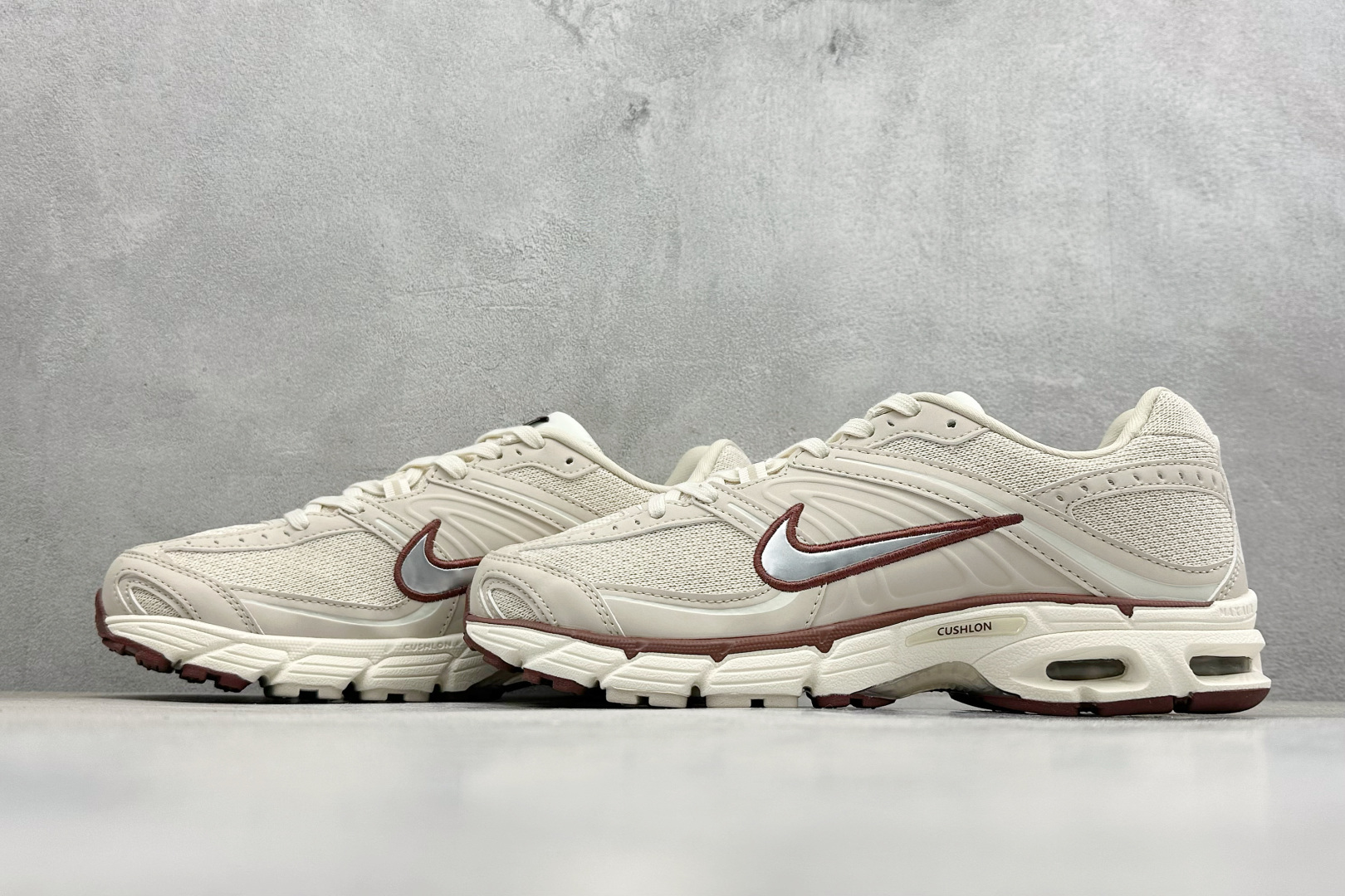 Nike Air Max Moto 2K 耐克新款复古气垫跑步鞋 IM6691-001 Nike Air Max Moto 2K 耐克新款复古气垫跑步鞋 IM6691-001