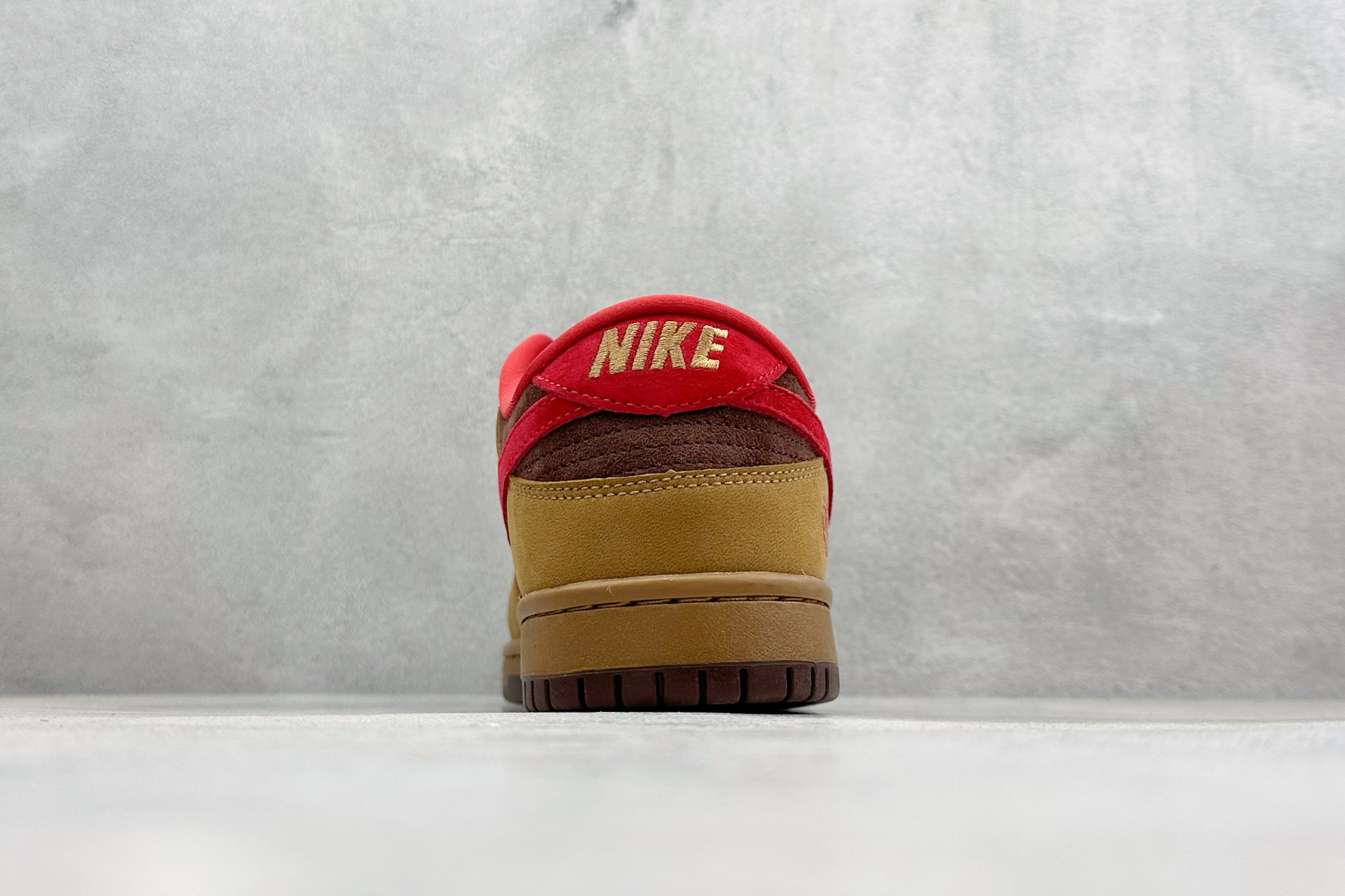Nike Dunk Low Retro 马年限定 周年高端定制 低帮休闲板鞋 YF9511-926 Nike Dunk Low Retro 马年限定 周年高端定制 低帮休闲板鞋 YF9511-926