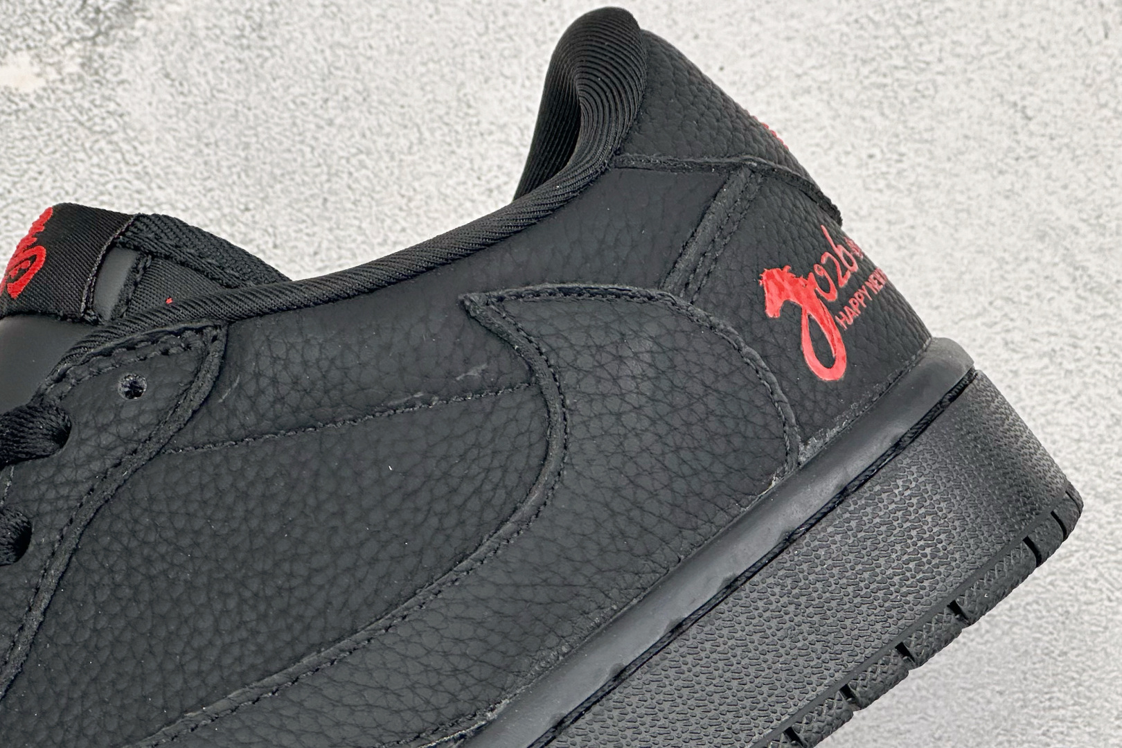 Air Jordan 1 Low AJ1 乔1 马年限定 高端定制 倒钩低帮复古篮球鞋 YF9511-502 Air Jordan 1 Low AJ1 乔1 马年限定 高端定制 倒钩低帮复古篮球鞋 YF9511-502