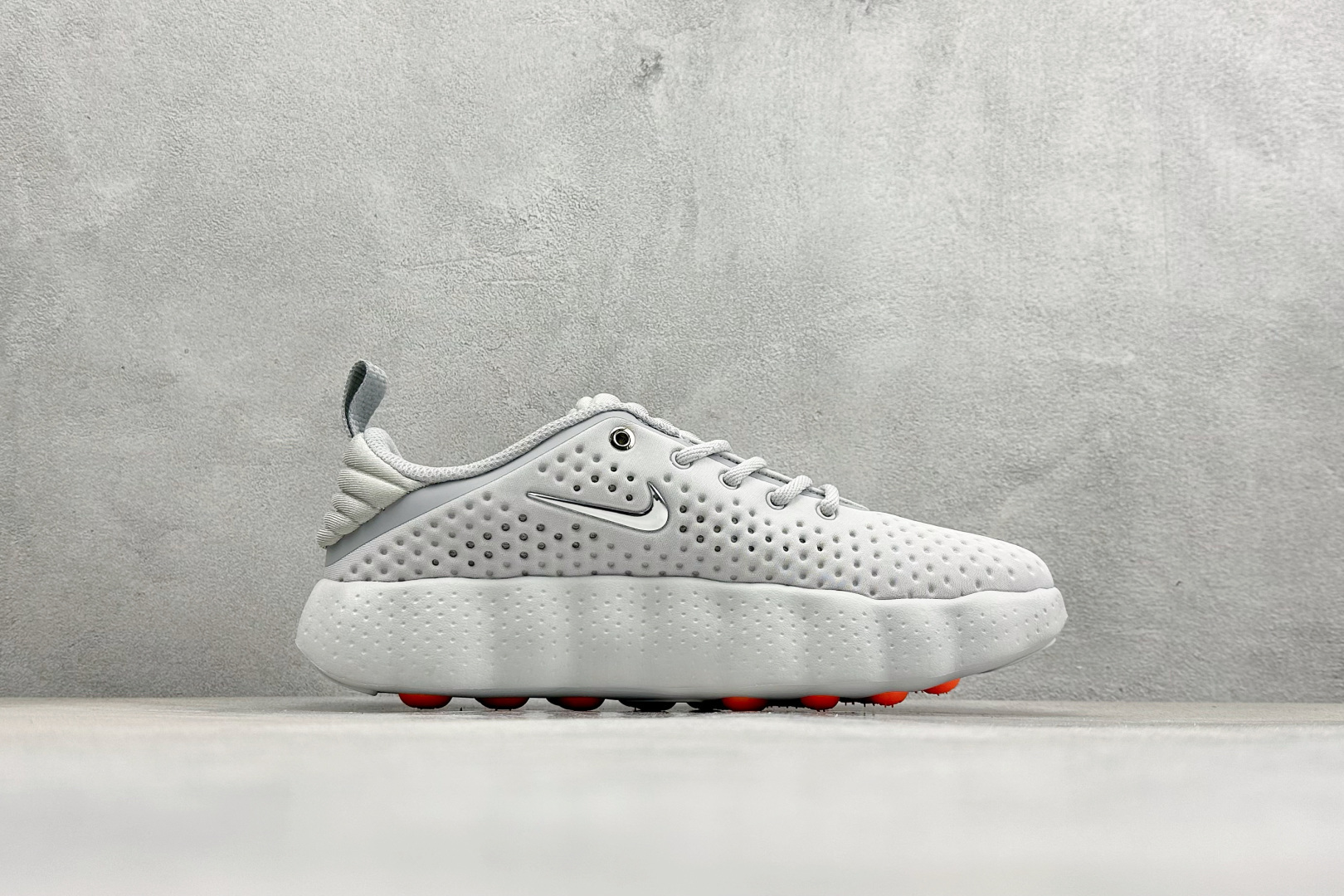YF版Nike Mind 002 舒适耐穿 透气训练鞋 透气孔洞 HQ4308-003 YF版Nike Mind 002 舒适耐穿 透气训练鞋 透气孔洞 HQ4308-003