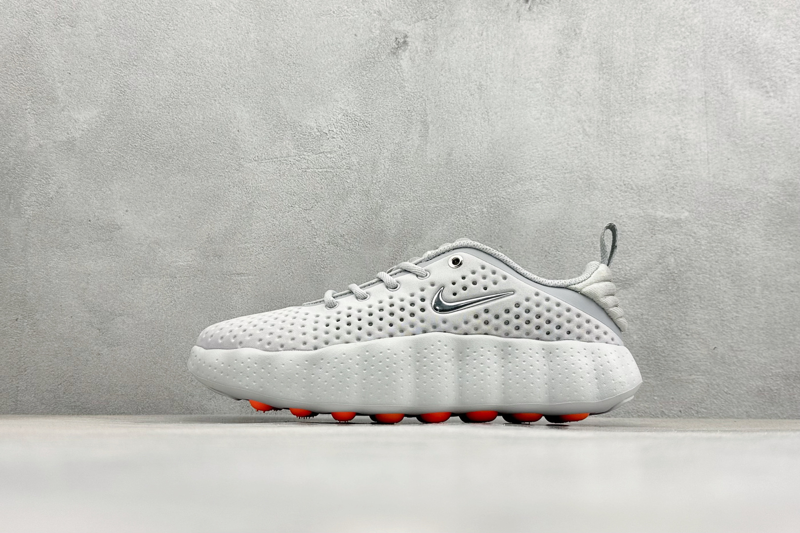 YF版Nike Mind 002 舒适耐穿 透气训练鞋 透气孔洞 HQ4308-003 YF版Nike Mind 002 舒适耐穿 透气训练鞋 透气孔洞 HQ4308-003