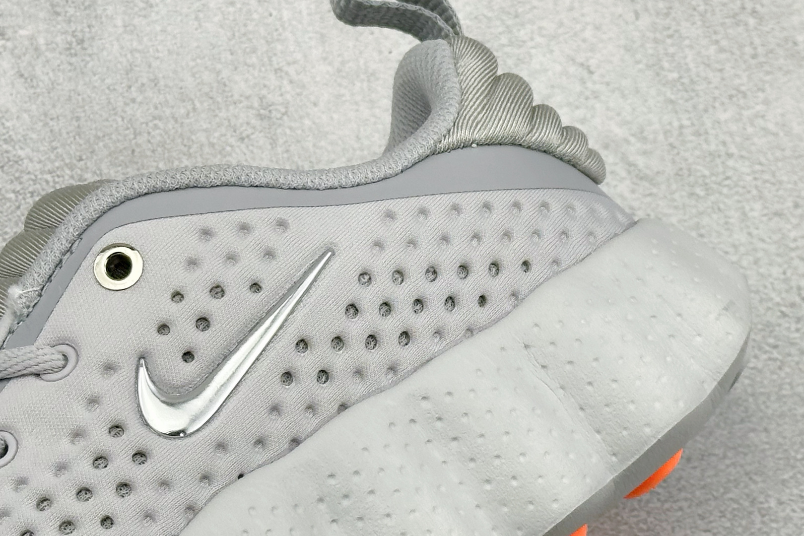 YF版Nike Mind 002 舒适耐穿 透气训练鞋 透气孔洞 HQ4308-003 YF版Nike Mind 002 舒适耐穿 透气训练鞋 透气孔洞 HQ4308-003