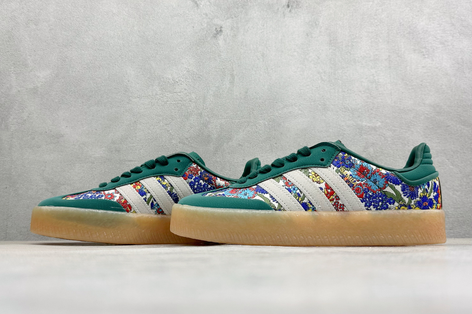 XH版Adidas originals SAMBAE VALENTINE W 百搭单品 复古桑巴板鞋 JH7289