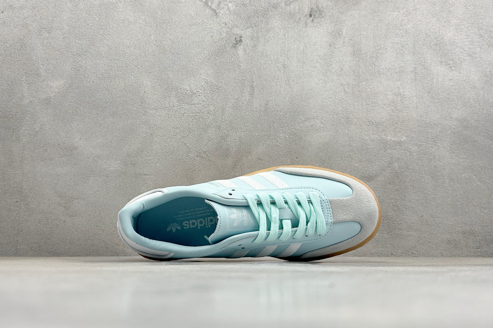 XH版Adidas originals SAMBAE VALENTINE W 百搭单品 复古桑巴板鞋 ID0435 XH版Adidas originals SAMBAE VALENTINE W 百搭单品 复古桑巴板鞋 ID0435