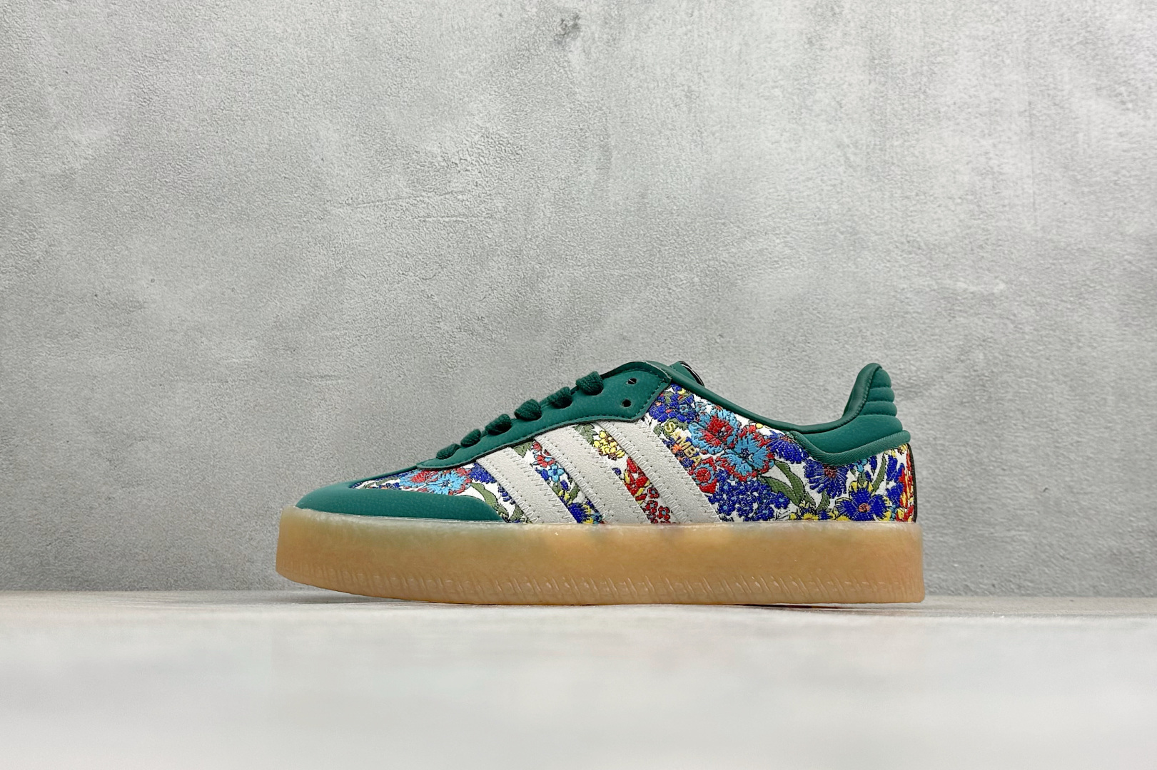 XH版Adidas originals SAMBAE VALENTINE W 百搭单品 复古桑巴板鞋 JH7289