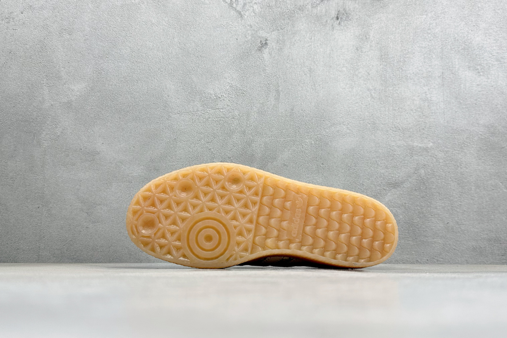 XH版Adidas originals SAMBAE VALENTINE W 百搭单品 复古桑巴板鞋 JH7289