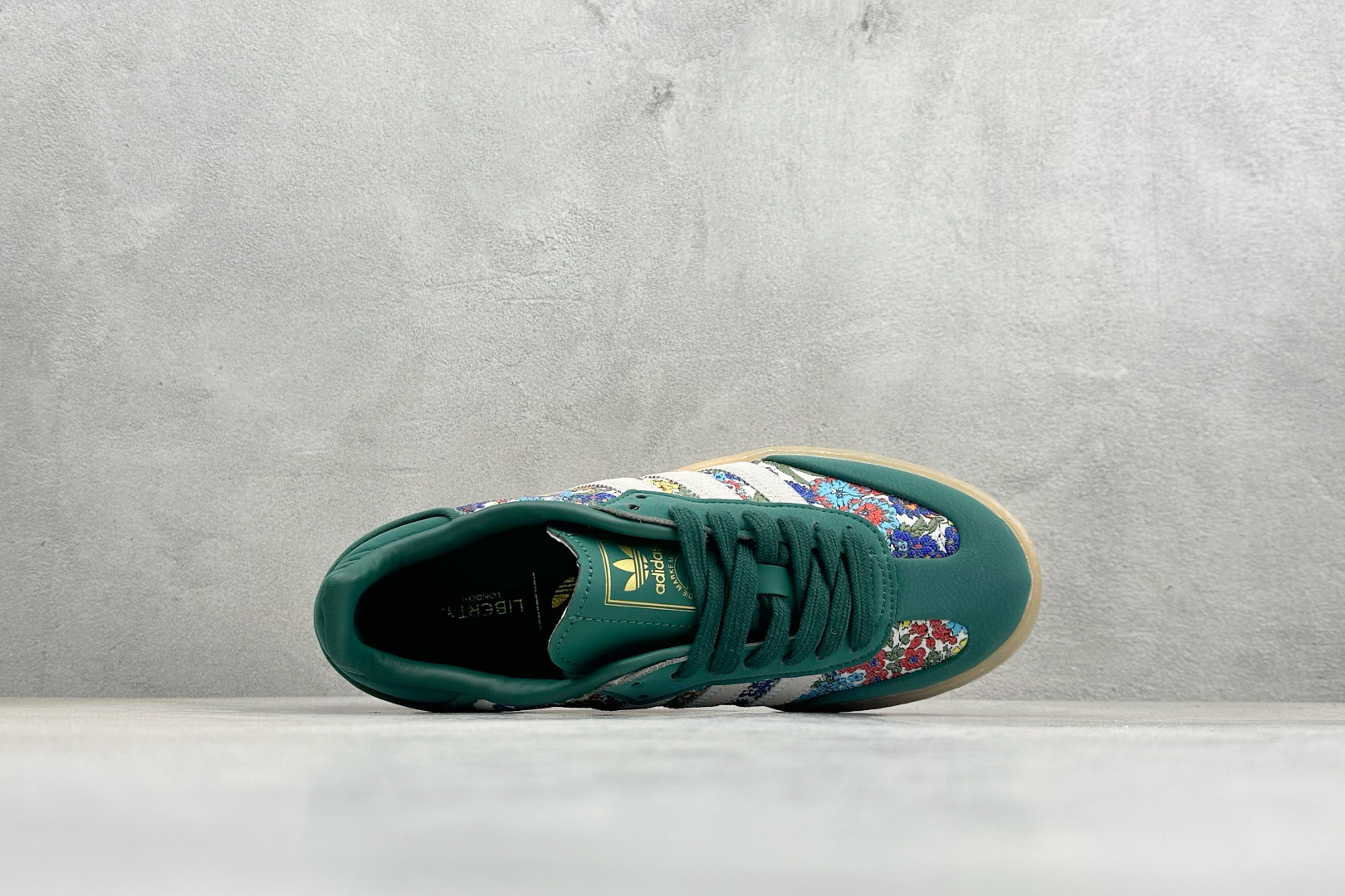 XH版Adidas originals SAMBAE VALENTINE W 百搭单品 复古桑巴板鞋 JH7289