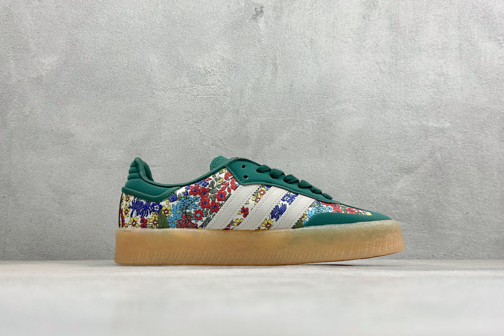 XH版Adidas originals SAMBAE VALENTINE W 百搭单品 复古桑巴板鞋 JH7289