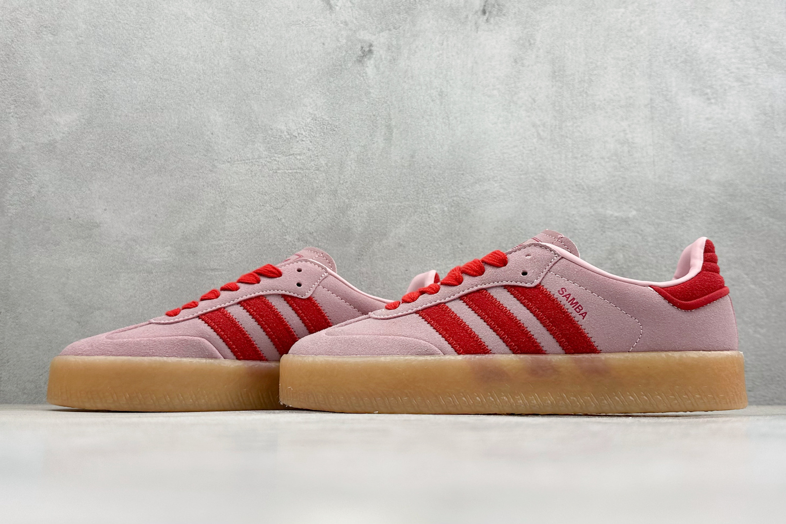 XH版Adidas originals SAMBAE VALENTINE W 百搭单品 复古桑巴板鞋 JS4500