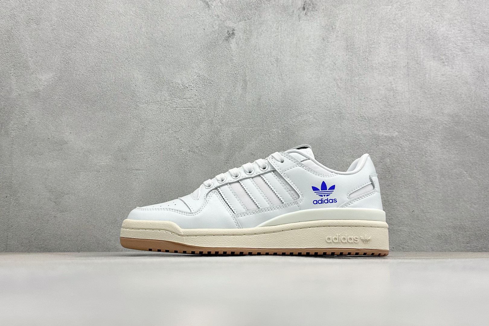 AD Forum 84 Low 低帮百搭潮流休闲运动板鞋 H04903 AD Forum 84 Low 低帮百搭潮流休闲运动板鞋 H04903