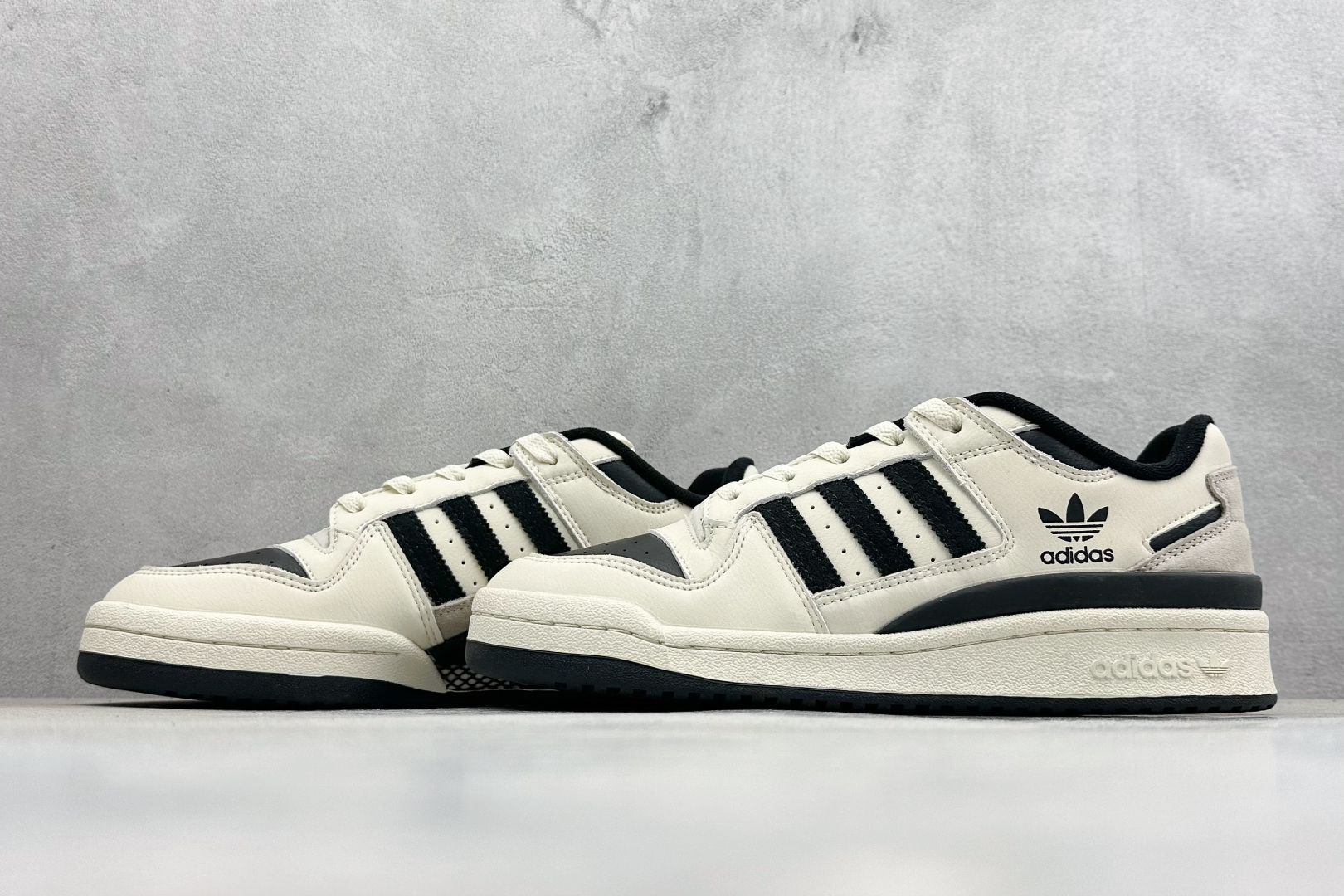 AD Forum 84 Low 低帮百搭潮流休闲运动板鞋 IG3901