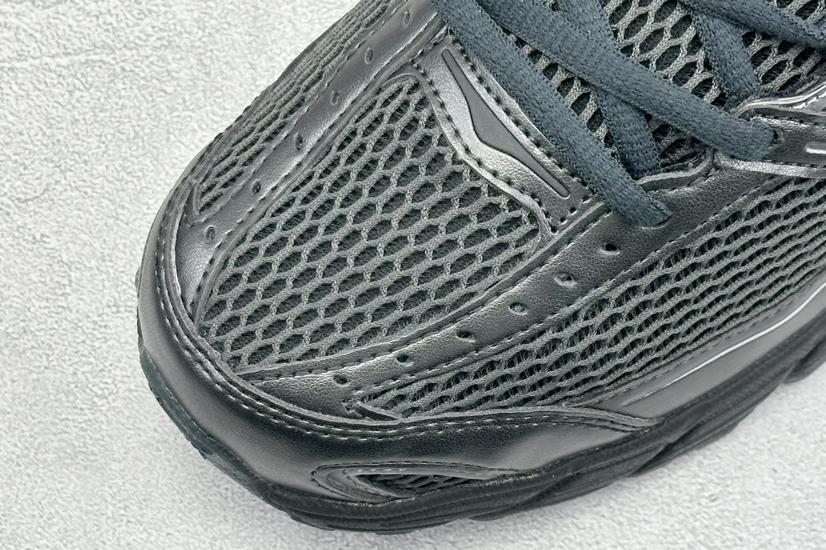 Nike Air Max Moto 2K 耐克新款复古气垫跑步鞋 IO9279-001 Nike Air Max Moto 2K 耐克新款复古气垫跑步鞋 IO9279-001