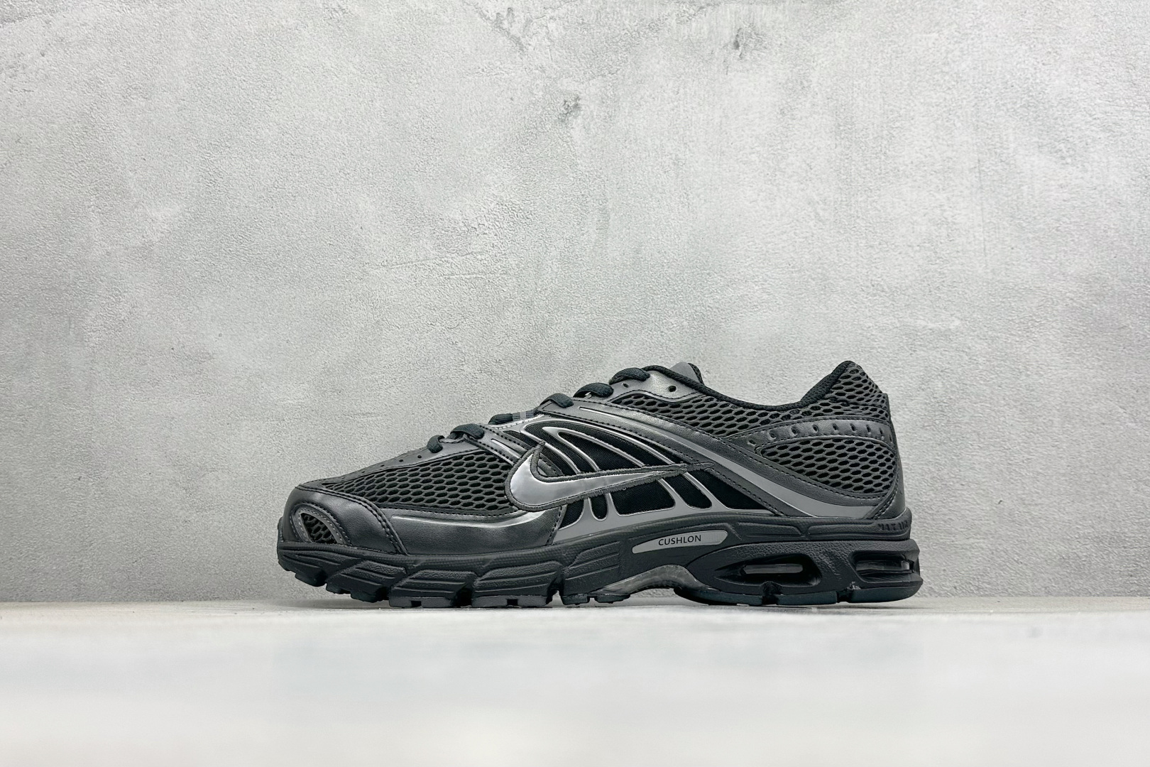 Nike Air Max Moto 2K 耐克新款复古气垫跑步鞋 IO9279-001 Nike Air Max Moto 2K 耐克新款复古气垫跑步鞋 IO9279-001