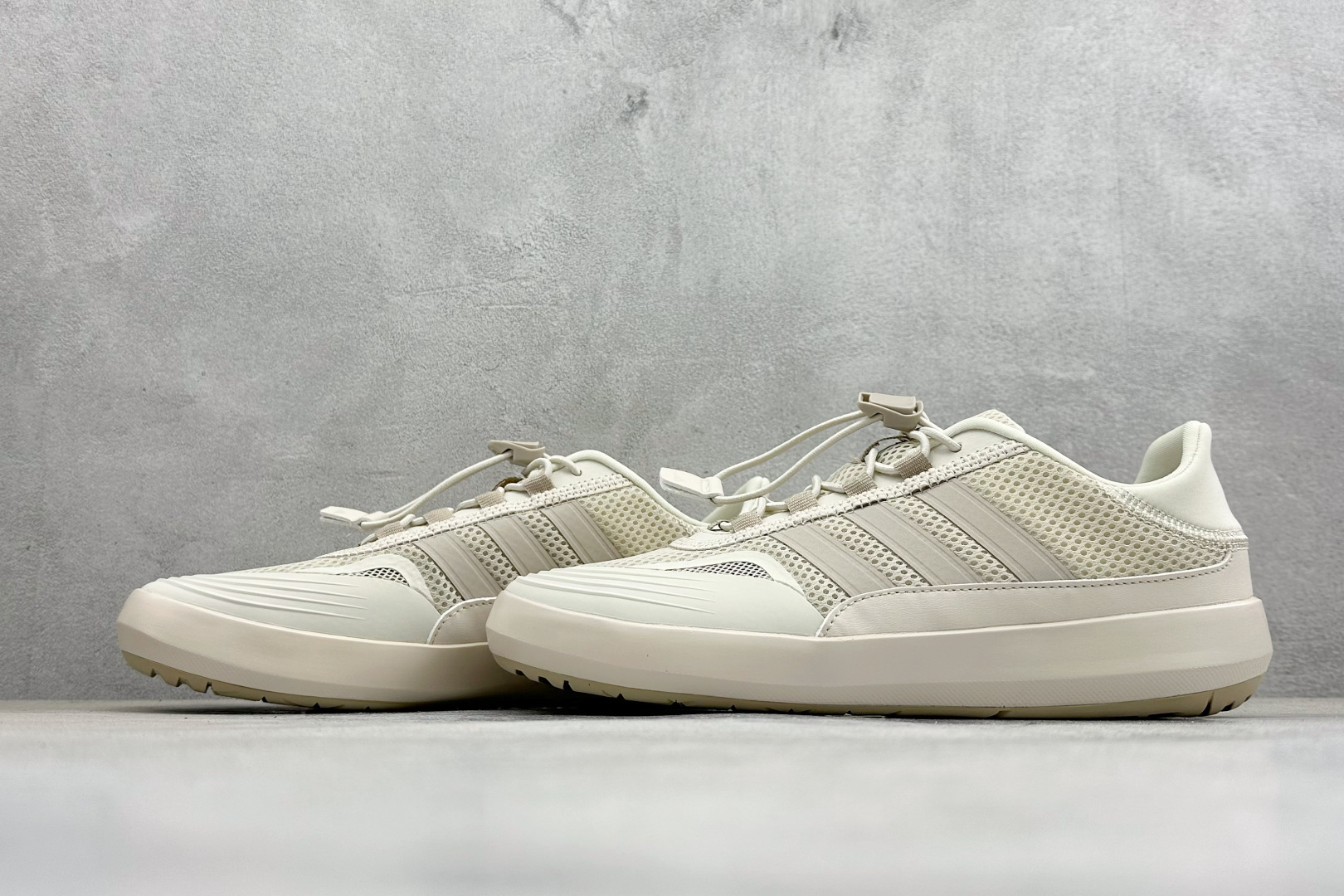 Adidas Roamboat 轻便舒适防滑耐磨 低帮跑步鞋 JH9757 Adidas Roamboat 轻便舒适防滑耐磨 低帮跑步鞋 JH9757
