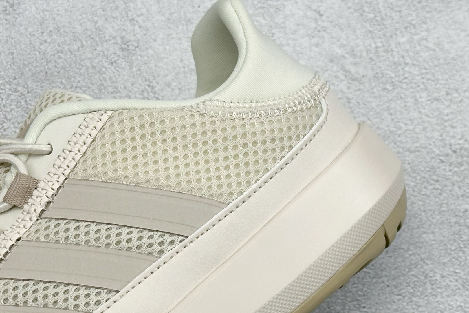Adidas Roamboat 轻便舒适防滑耐磨 低帮跑步鞋 JH9757 Adidas Roamboat 轻便舒适防滑耐磨 低帮跑步鞋 JH9757