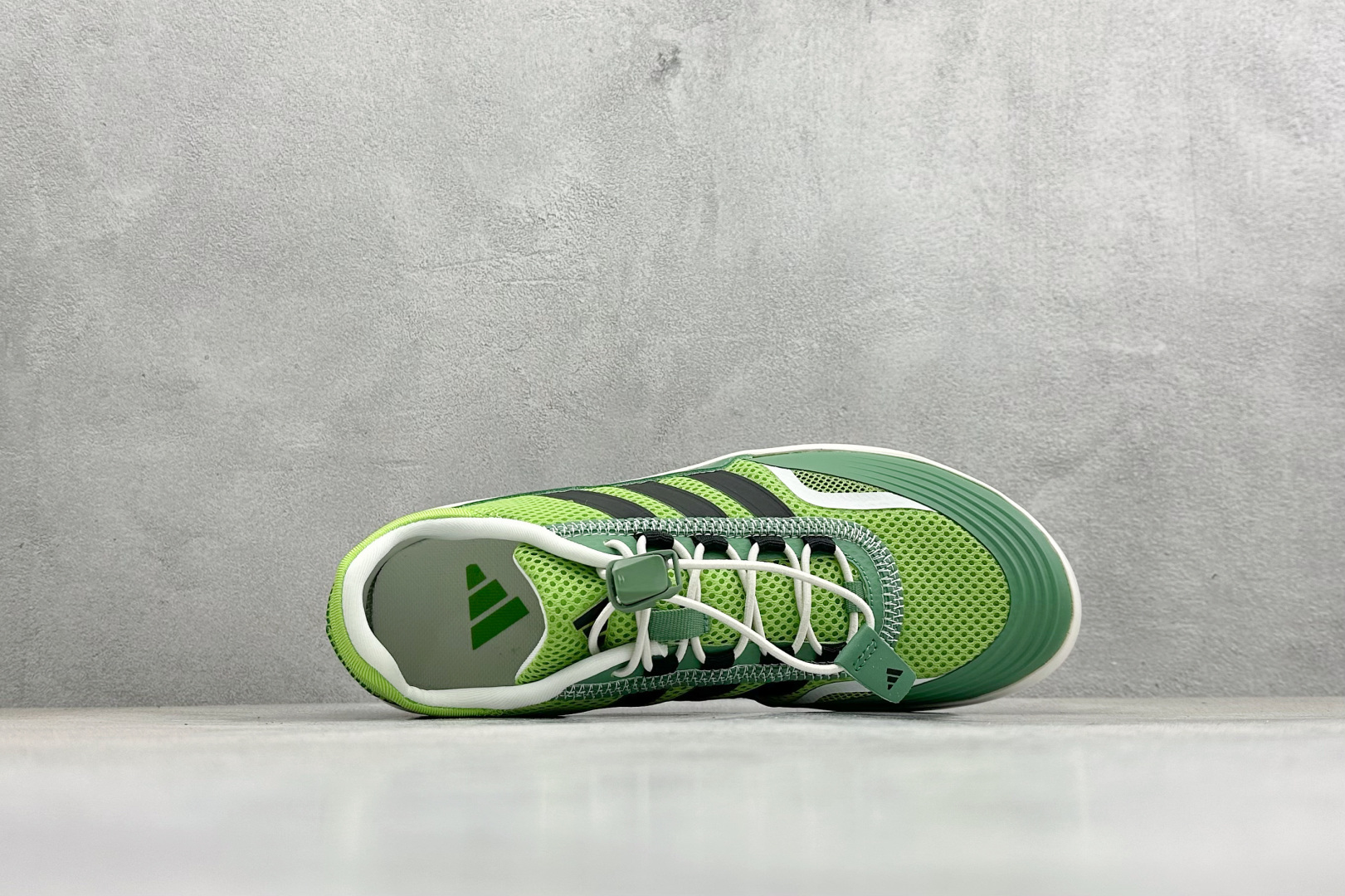 Adidas Roamboat 轻便舒适防滑耐磨 低帮跑步鞋 JH9751 Adidas Roamboat 轻便舒适防滑耐磨 低帮跑步鞋 JH9751