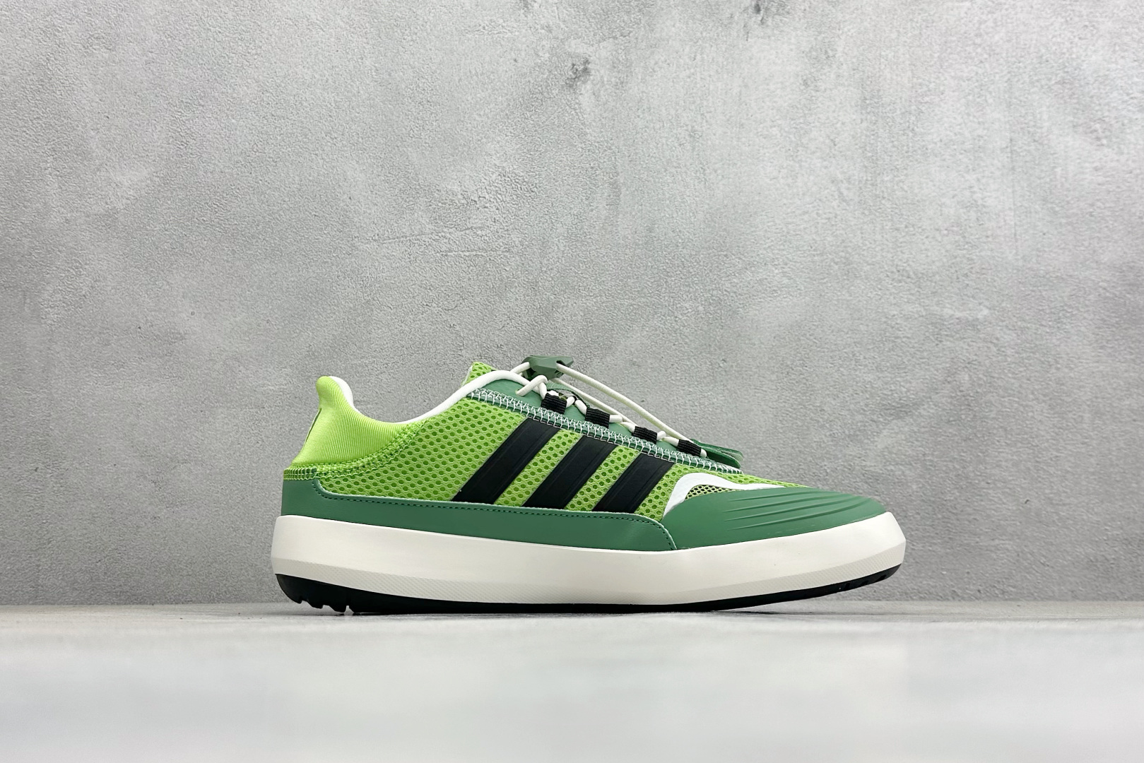 Adidas Roamboat 轻便舒适防滑耐磨 低帮跑步鞋 JH9751 Adidas Roamboat 轻便舒适防滑耐磨 低帮跑步鞋 JH9751