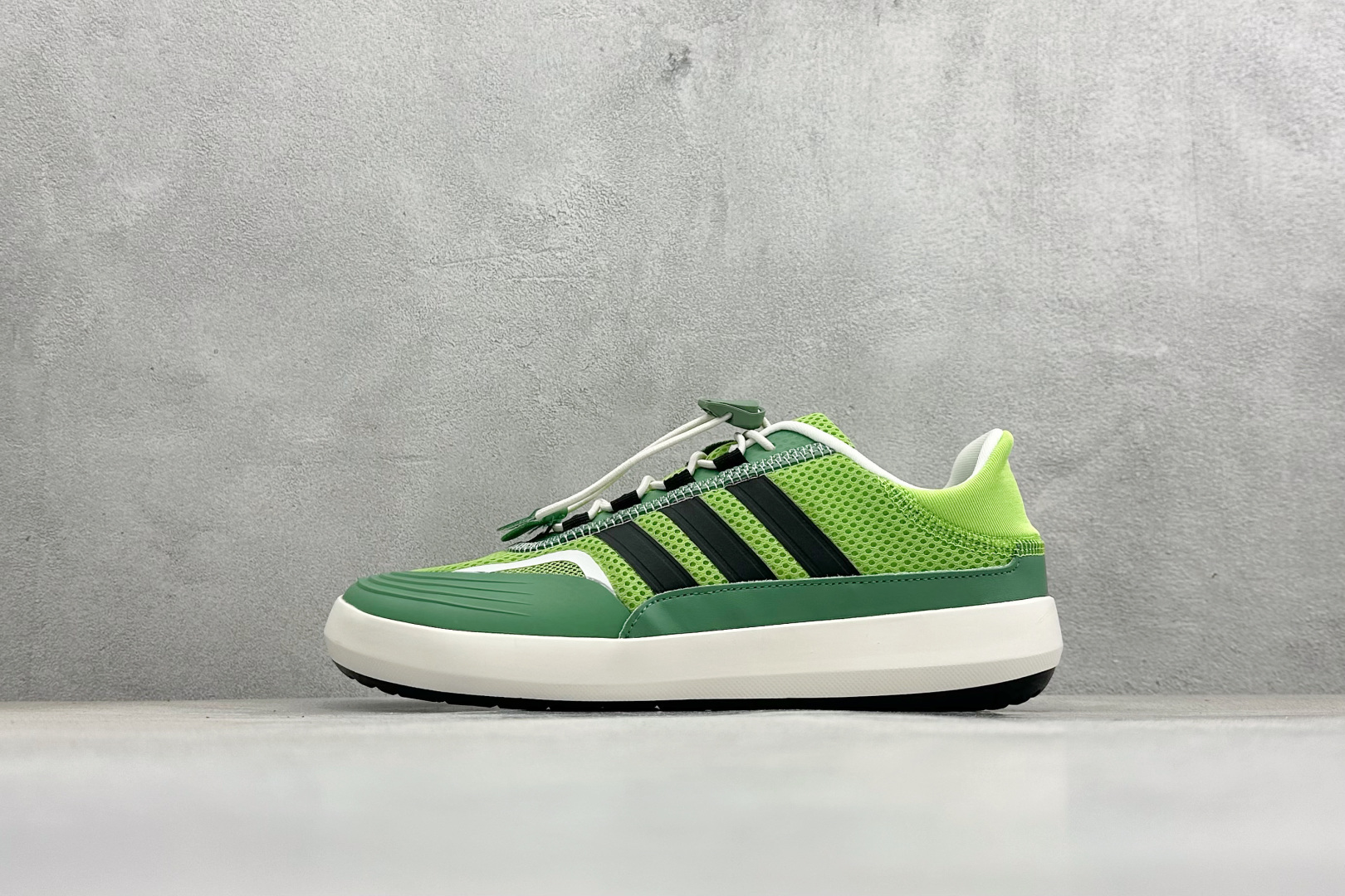 Adidas Roamboat 轻便舒适防滑耐磨 低帮跑步鞋 JH9751 Adidas Roamboat 轻便舒适防滑耐磨 低帮跑步鞋 JH9751