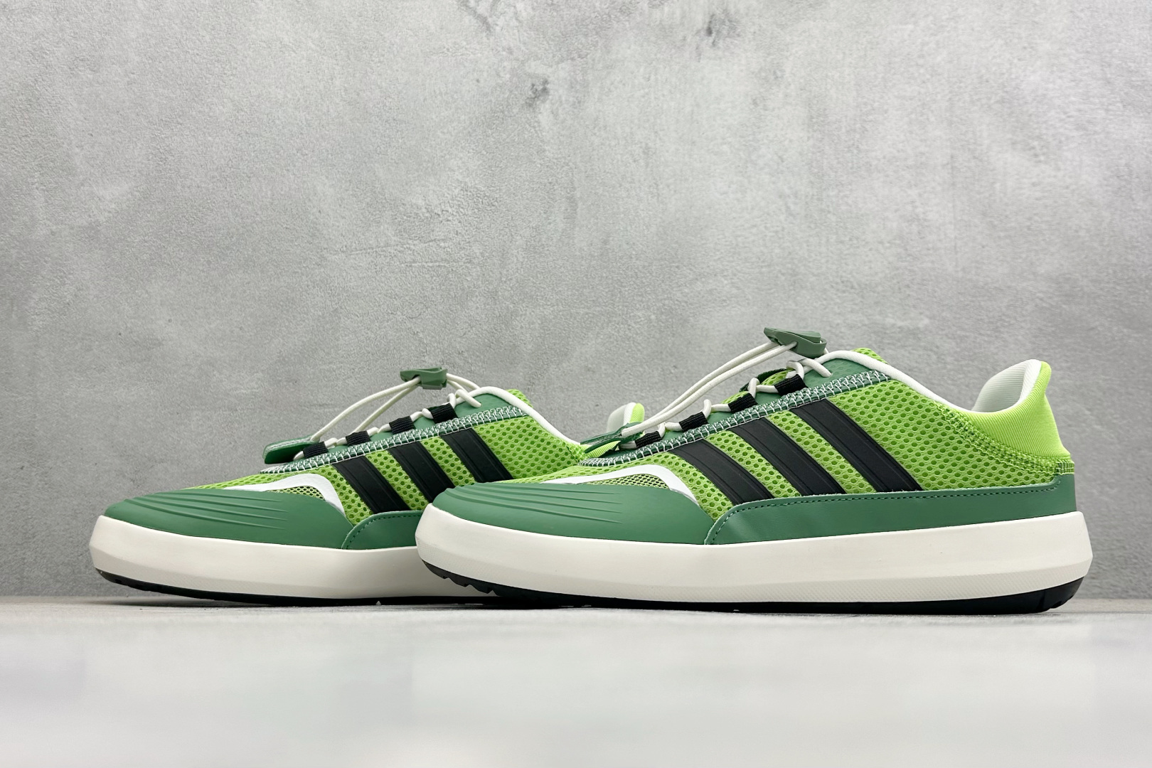 Adidas Roamboat 轻便舒适防滑耐磨 低帮跑步鞋 JH9751 Adidas Roamboat 轻便舒适防滑耐磨 低帮跑步鞋 JH9751