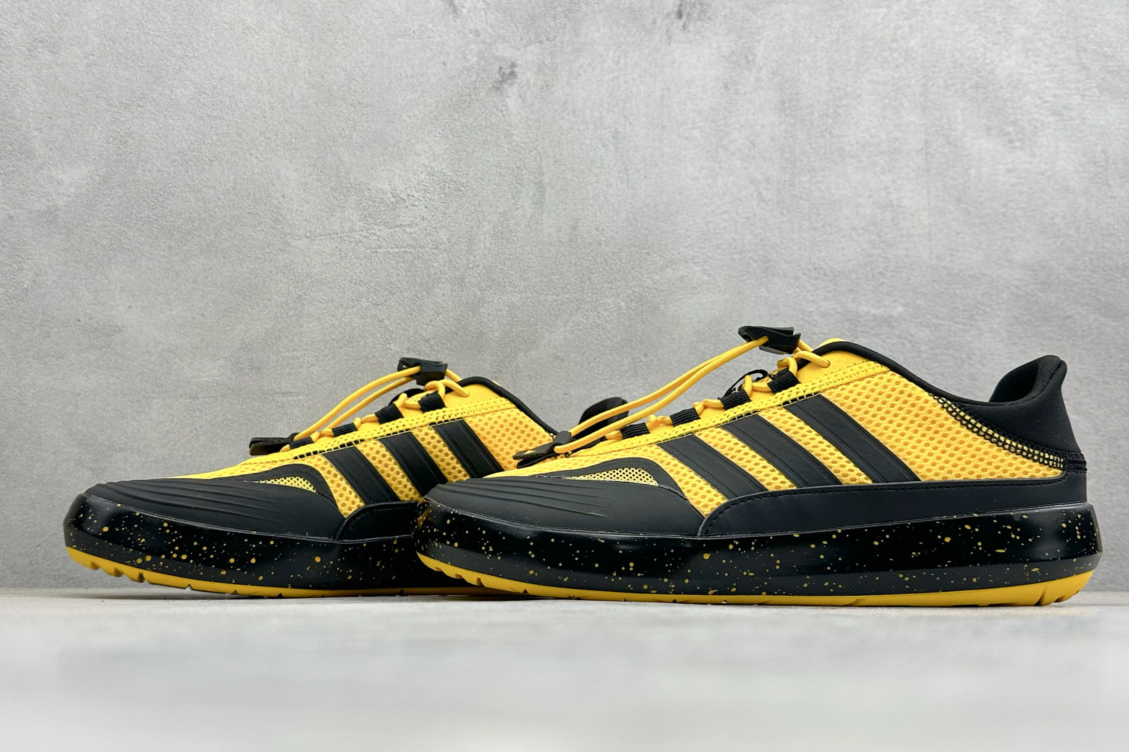 Adidas Roamboat 轻便舒适防滑耐磨 低帮跑步鞋 JH9746 Adidas Roamboat 轻便舒适防滑耐磨 低帮跑步鞋 JH9746