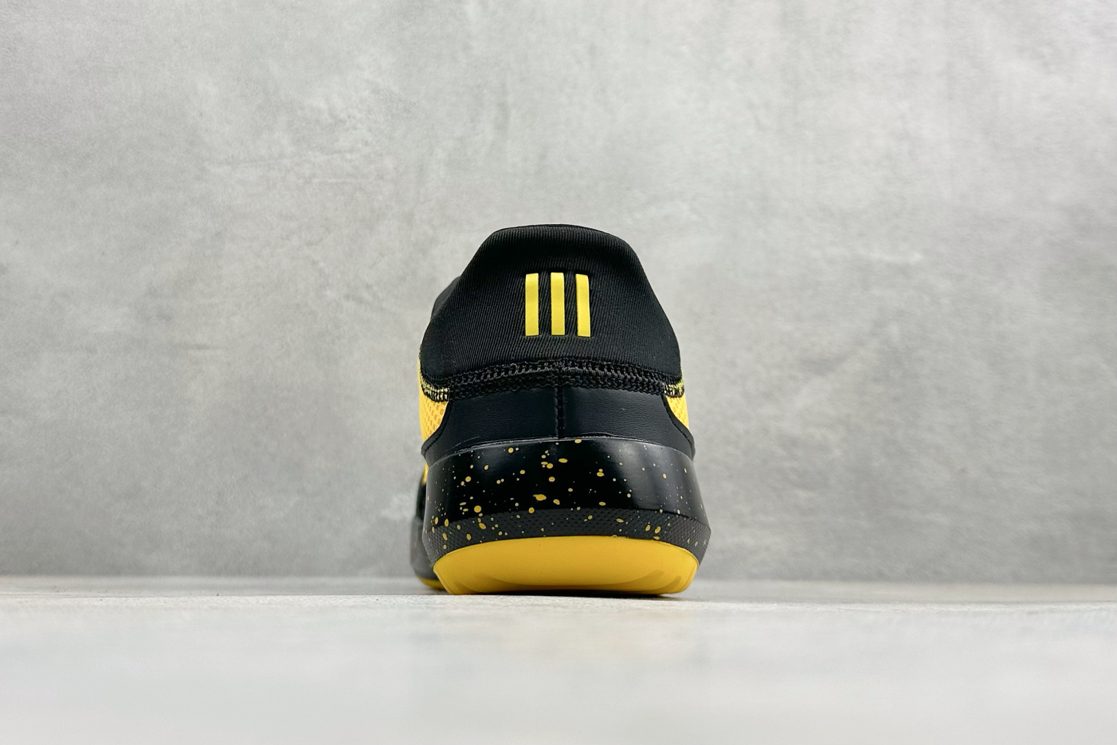 Adidas Roamboat 轻便舒适防滑耐磨 低帮跑步鞋 JH9746 Adidas Roamboat 轻便舒适防滑耐磨 低帮跑步鞋 JH9746