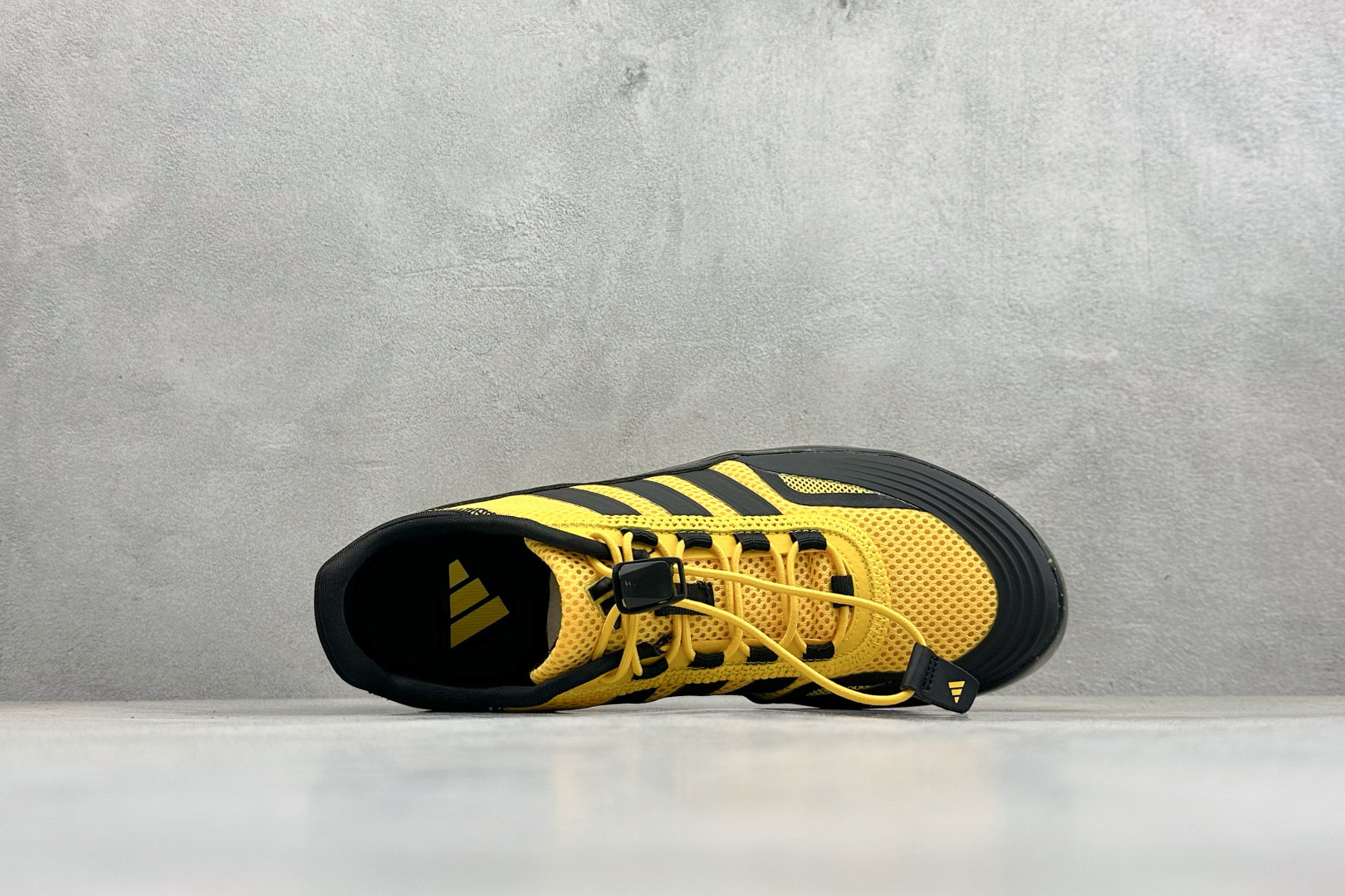 Adidas Roamboat 轻便舒适防滑耐磨 低帮跑步鞋 JH9746 Adidas Roamboat 轻便舒适防滑耐磨 低帮跑步鞋 JH9746