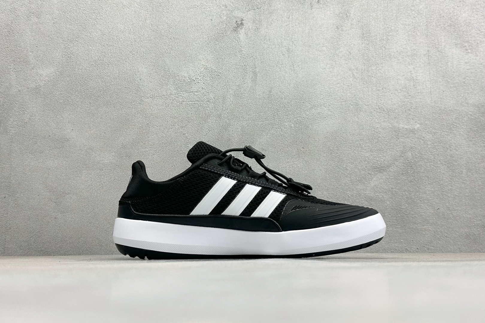 Adidas Roamboat 轻便舒适防滑耐磨 低帮跑步鞋 JH9756 Adidas Roamboat 轻便舒适防滑耐磨 低帮跑步鞋 JH9756
