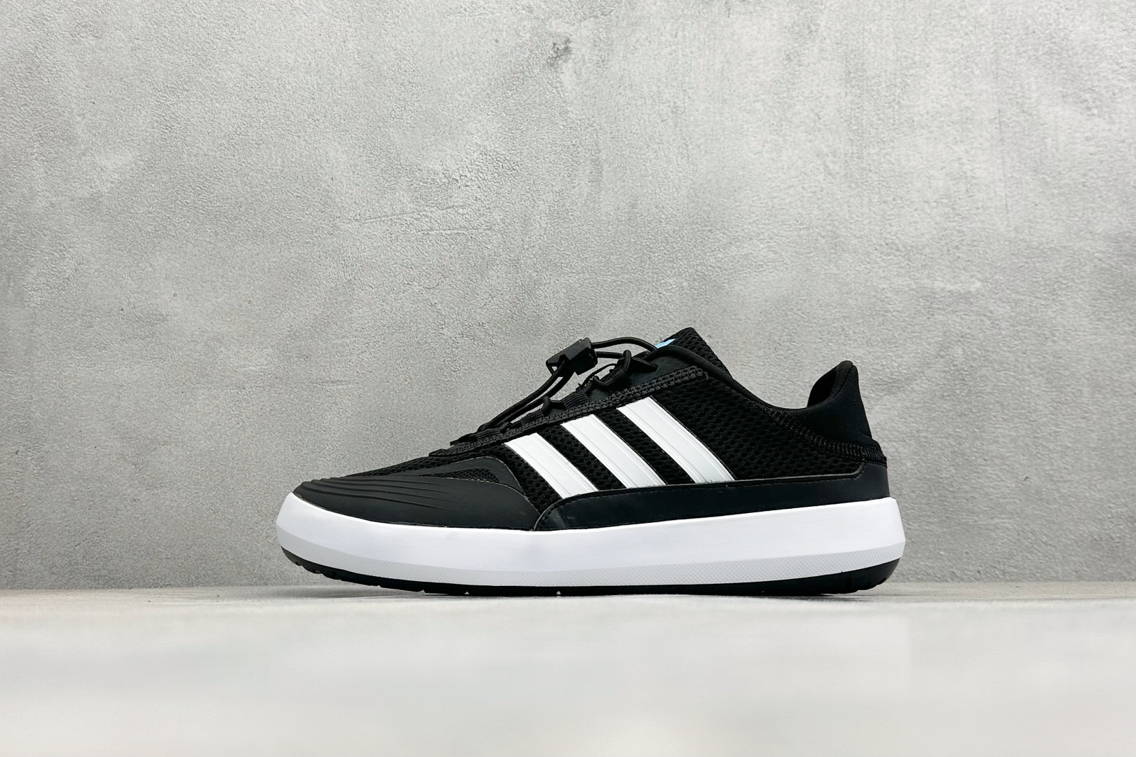 Adidas Roamboat 轻便舒适防滑耐磨 低帮跑步鞋 JH9756 Adidas Roamboat 轻便舒适防滑耐磨 低帮跑步鞋 JH9756