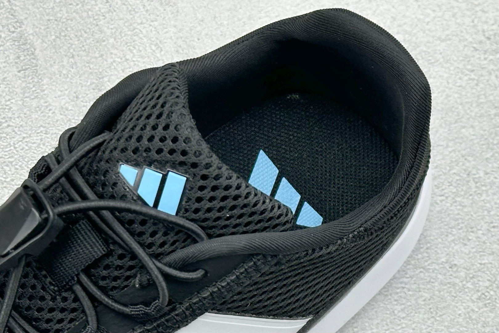 Adidas Roamboat 轻便舒适防滑耐磨 低帮跑步鞋 JH9756 Adidas Roamboat 轻便舒适防滑耐磨 低帮跑步鞋 JH9756