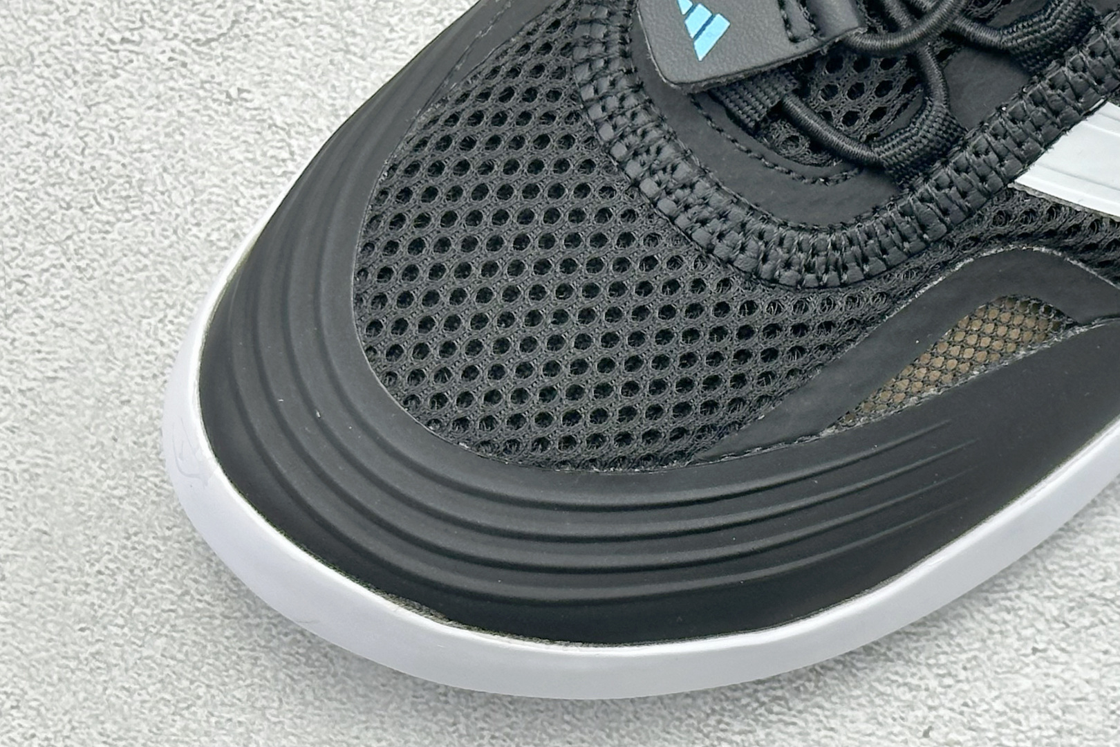Adidas Roamboat 轻便舒适防滑耐磨 低帮跑步鞋 JH9756 Adidas Roamboat 轻便舒适防滑耐磨 低帮跑步鞋 JH9756
