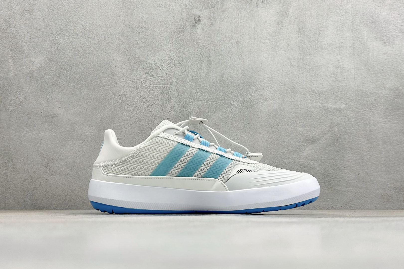 Adidas Roamboat 轻便舒适防滑耐磨 低帮跑步鞋 JH9758 Adidas Roamboat 轻便舒适防滑耐磨 低帮跑步鞋 JH9758