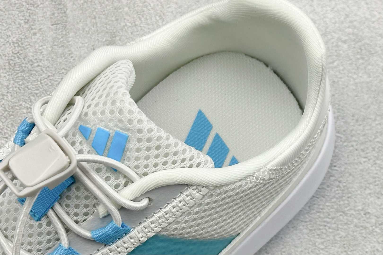 Adidas Roamboat 轻便舒适防滑耐磨 低帮跑步鞋 JH9758 Adidas Roamboat 轻便舒适防滑耐磨 低帮跑步鞋 JH9758