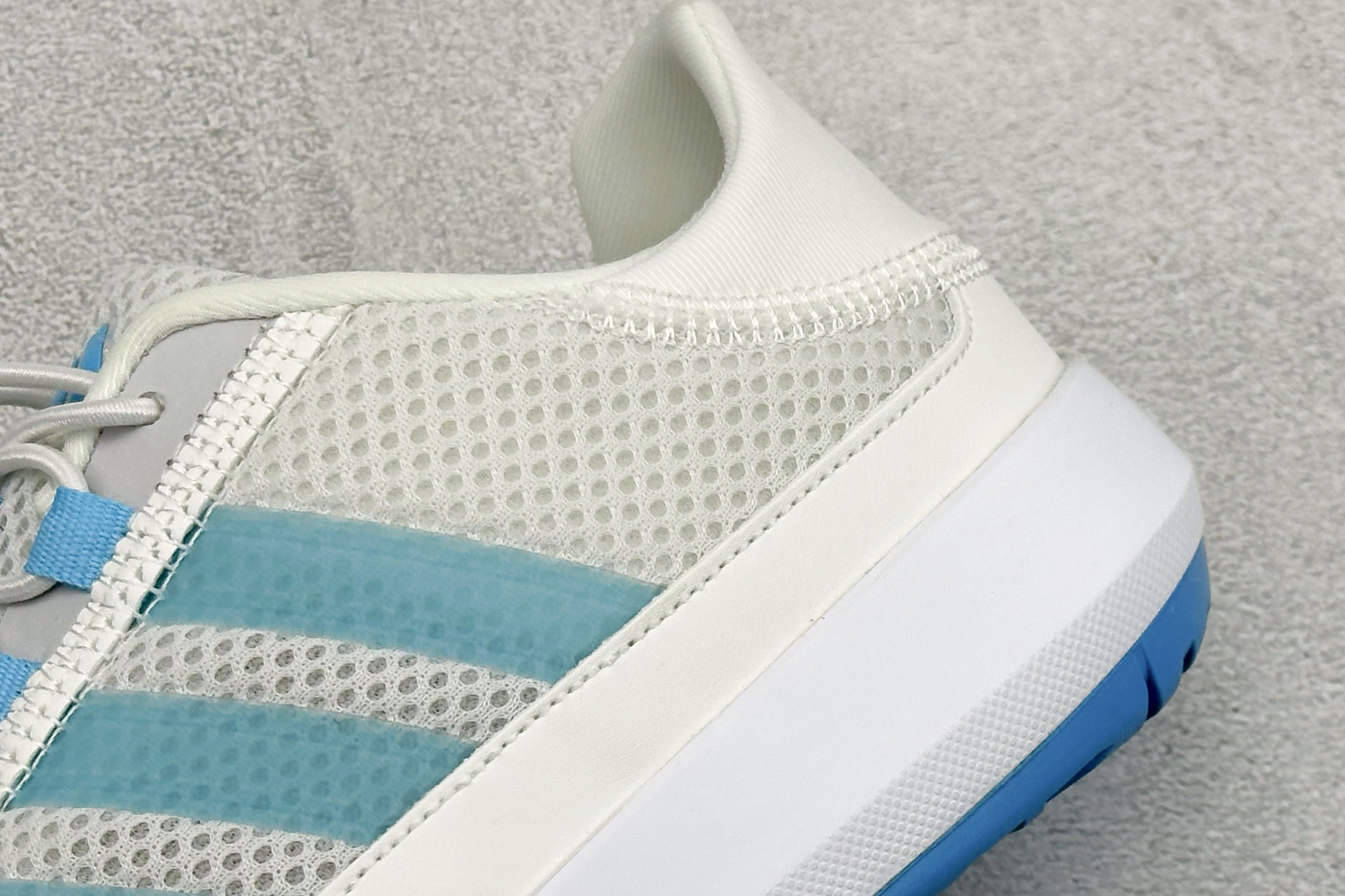 Adidas Roamboat 轻便舒适防滑耐磨 低帮跑步鞋 JH9758 Adidas Roamboat 轻便舒适防滑耐磨 低帮跑步鞋 JH9758