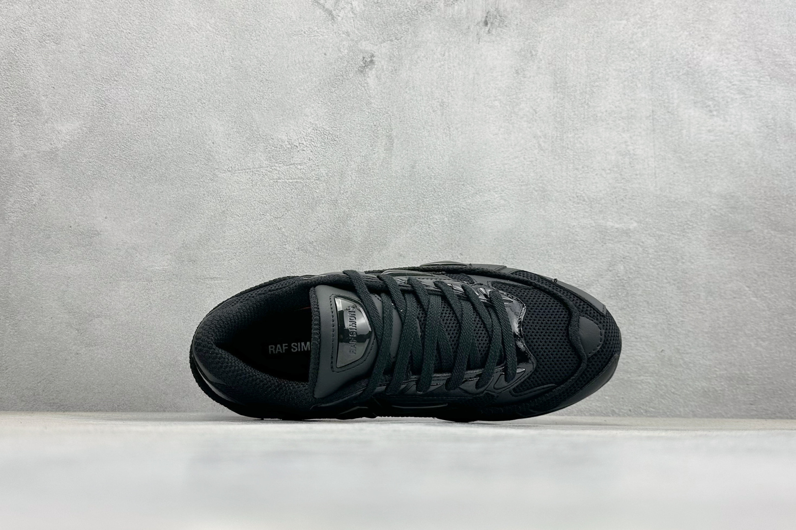 Raf Simons Pharaxus 舒适百搭低帮生活休闲鞋 HR830001S Raf Simons Pharaxus 舒适百搭低帮生活休闲鞋 HR830001S