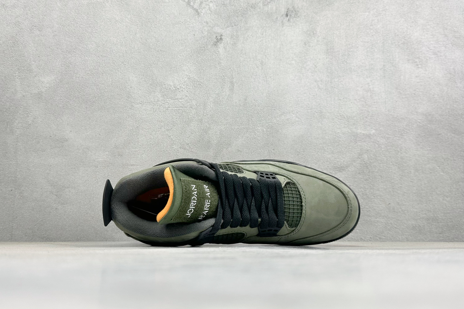 Air Jordan AJ4 Retro 中帮篮球鞋 IB1519-200 Air Jordan AJ4 Retro 中帮篮球鞋 IB1519-200