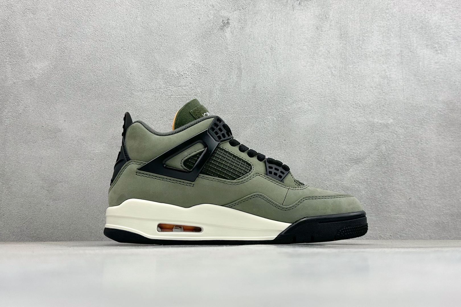Air Jordan AJ4 Retro 中帮篮球鞋 IB1519-200 Air Jordan AJ4 Retro 中帮篮球鞋 IB1519-200