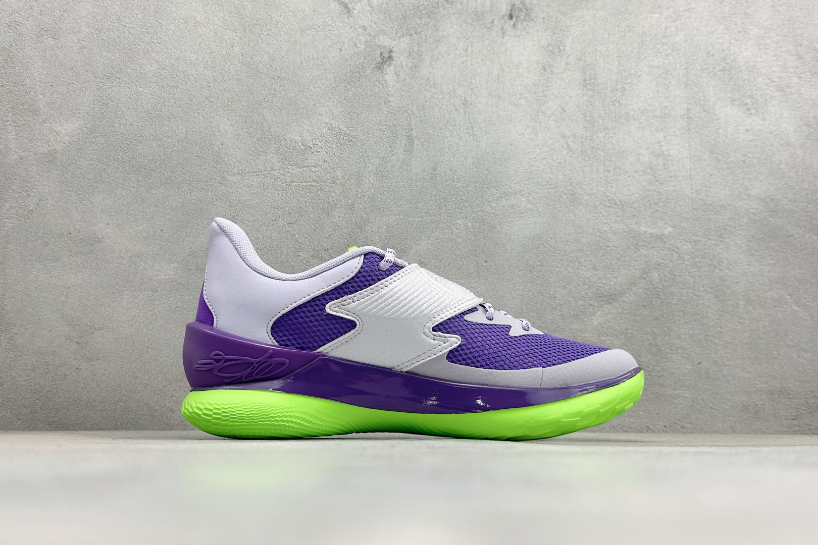 UA Curry F1 HFD AL 福克斯 狐狸一代 舒适百搭 减震防滑 低帮篮球鞋