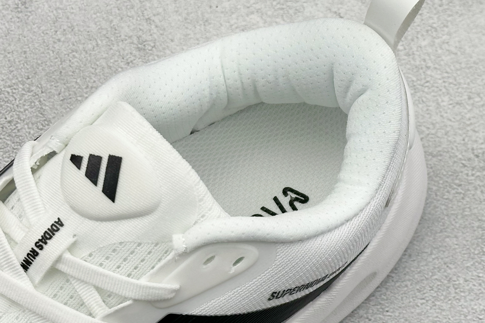 Adidas Supernova EASE 2 M 马拉松专业赛事休闲运动跑步鞋 JQ4254 Adidas Supernova EASE 2 M 马拉松专业赛事休闲运动跑步鞋 JQ4254