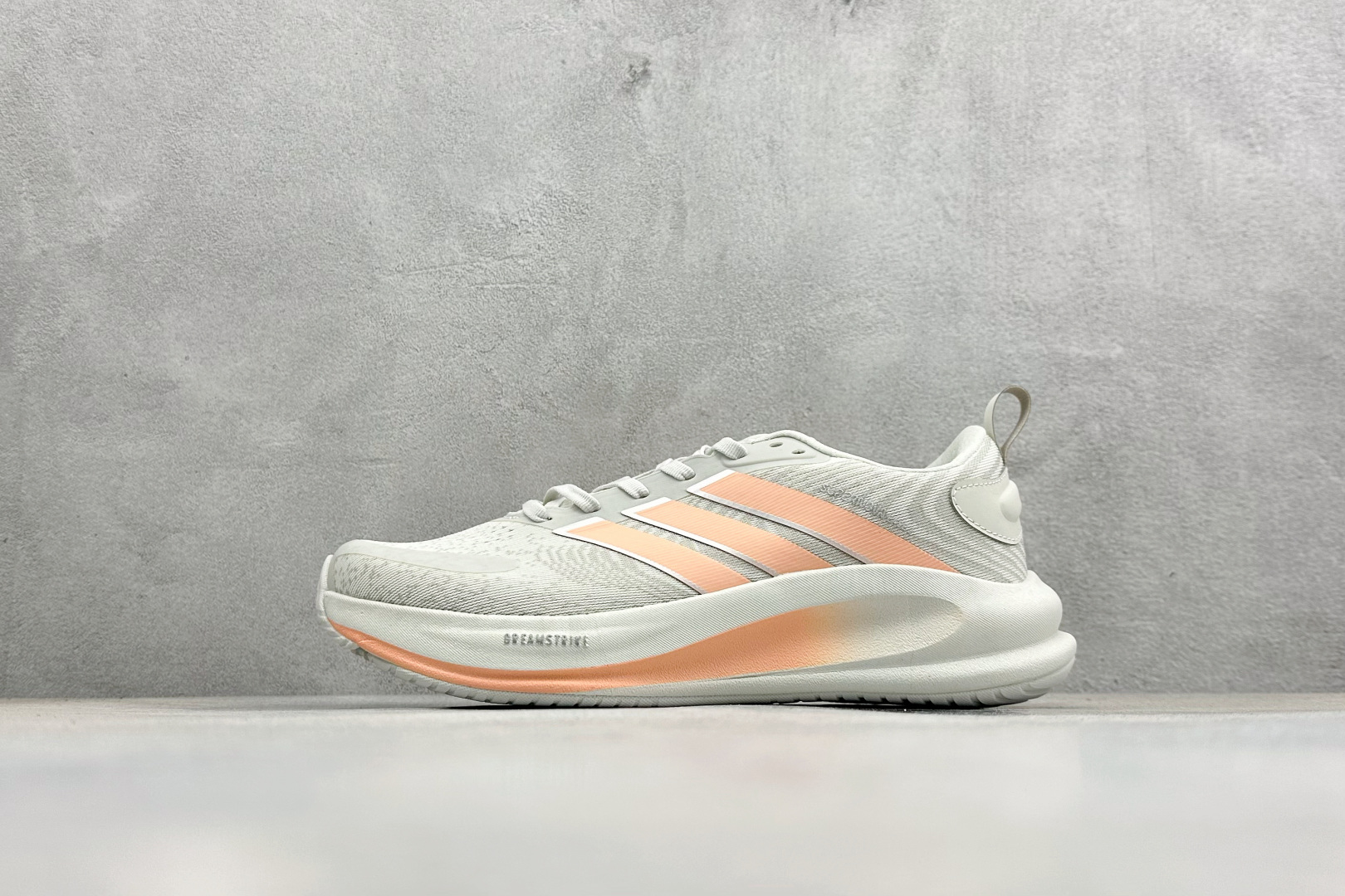 Adidas Supernova EASE 2 M 马拉松专业赛事休闲运动跑步鞋 KJ8676 Adidas Supernova EASE 2 M 马拉松专业赛事休闲运动跑步鞋 KJ8676