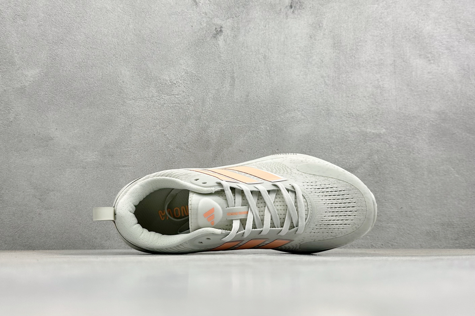 Adidas Supernova EASE 2 M 马拉松专业赛事休闲运动跑步鞋 KJ8676 Adidas Supernova EASE 2 M 马拉松专业赛事休闲运动跑步鞋 KJ8676