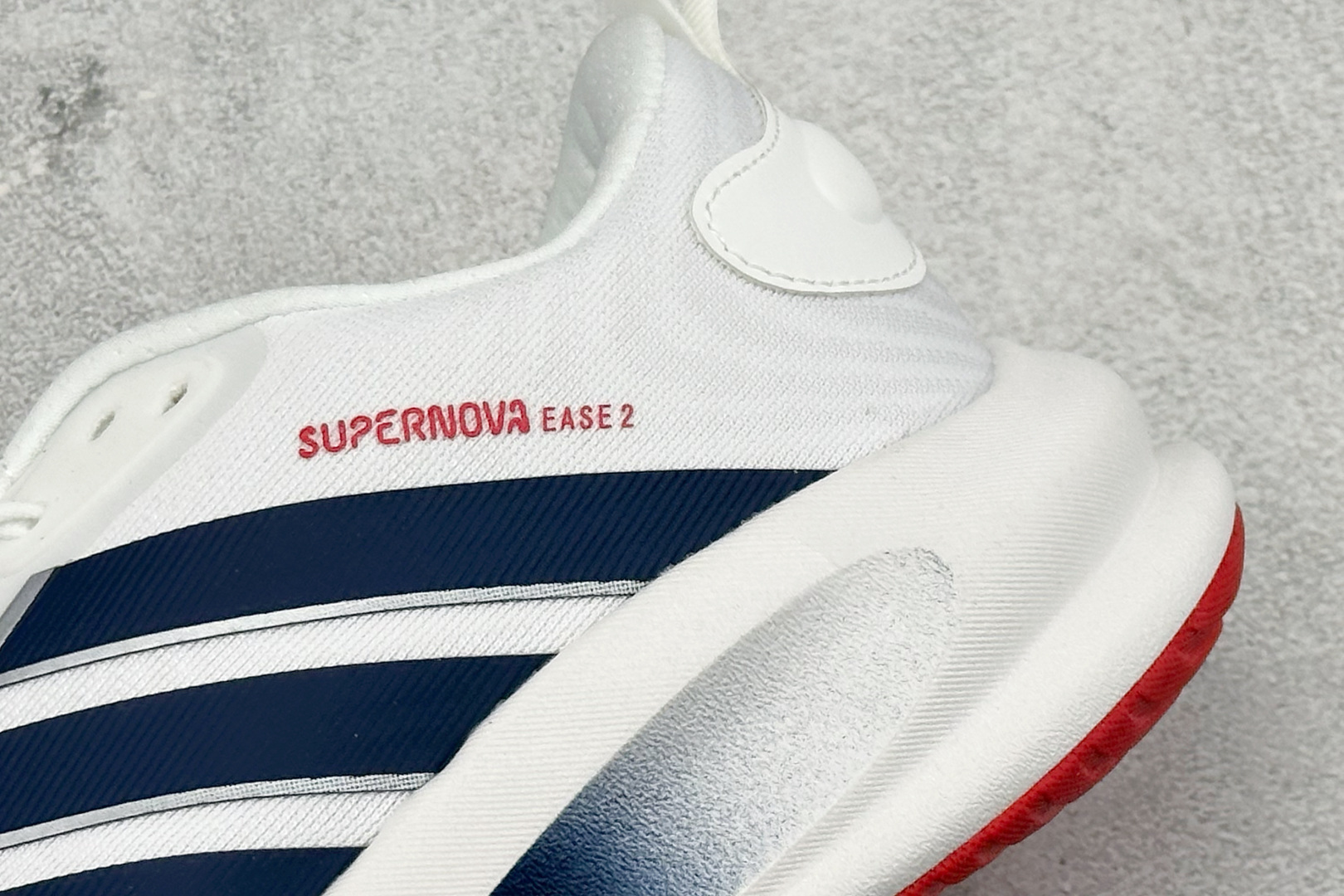 Adidas Supernova EASE 2 M 马拉松专业赛事休闲运动跑步鞋 JQ8783 Adidas Supernova EASE 2 M 马拉松专业赛事休闲运动跑步鞋 JQ8783