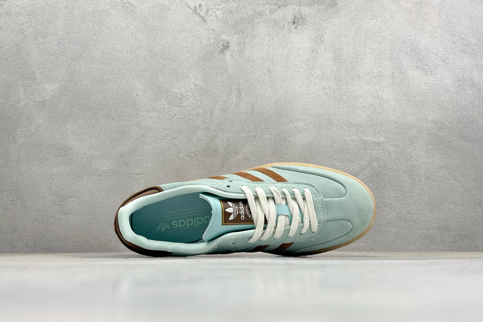 XH版Adidas originals SAMBAE VALENTINE W 百搭单品 复古桑巴板鞋 JH8835 XH版Adidas originals SAMBAE VALENTINE W 百搭单品 复古桑巴板鞋 JH8835
