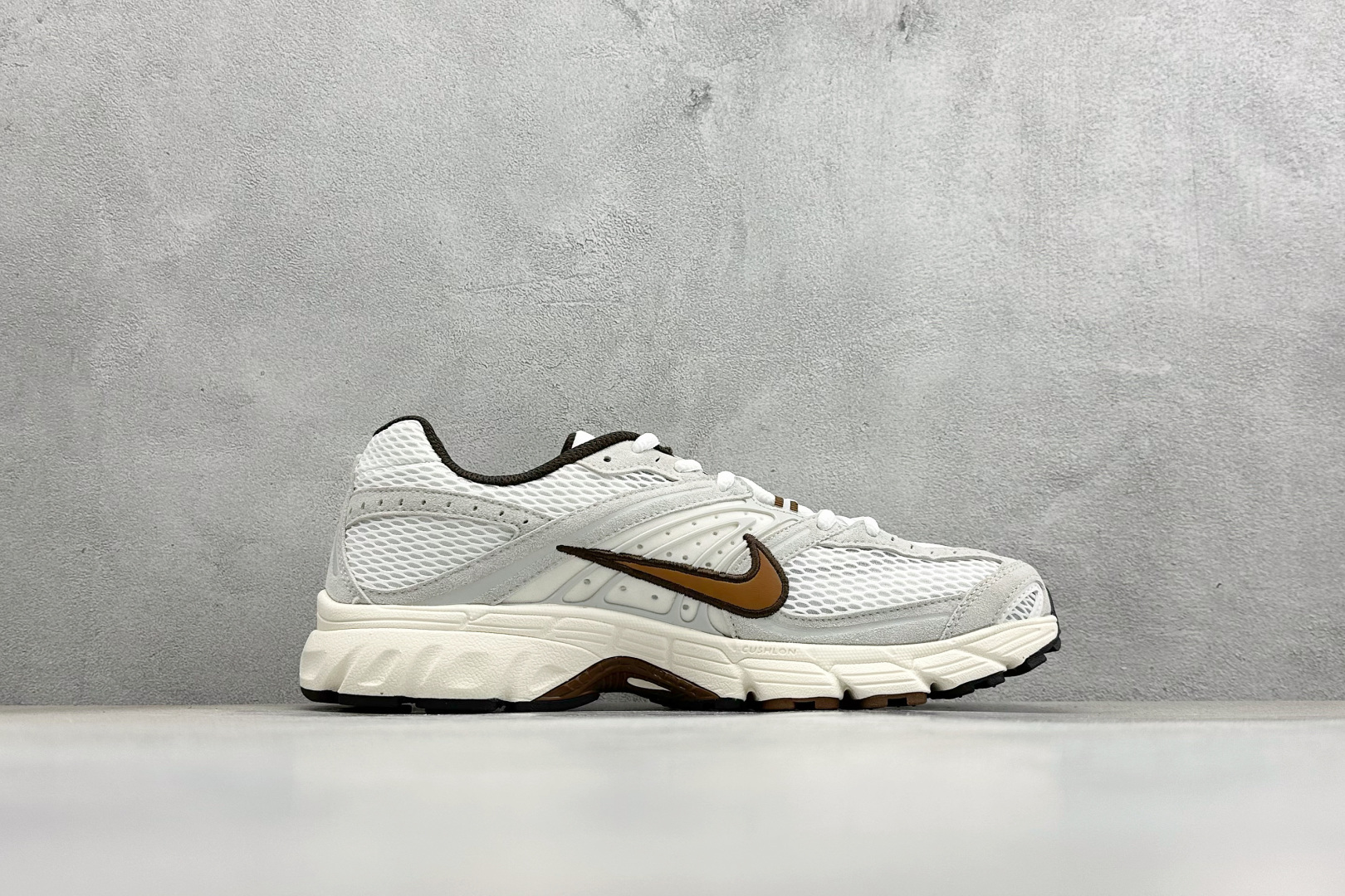 Nike Air Max Moto 2K 耐克新款复古气垫跑步鞋 IQ4924-003