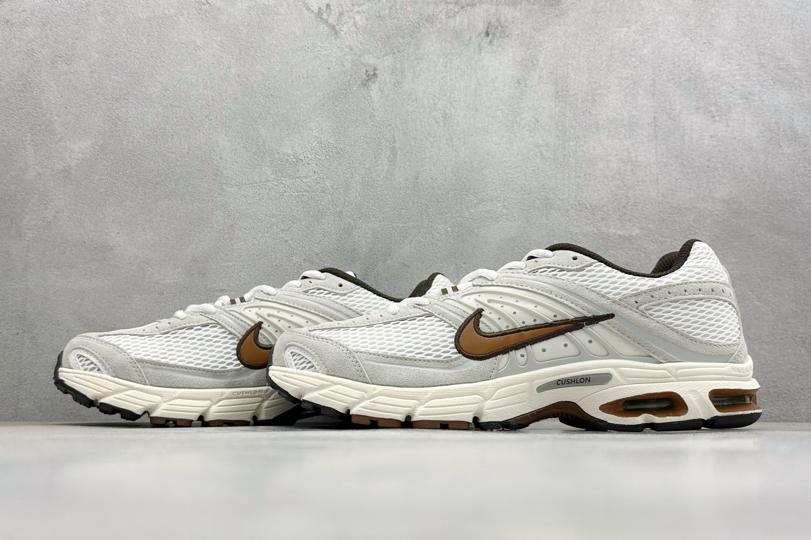Nike Air Max Moto 2K 耐克新款复古气垫跑步鞋 IQ4924-003