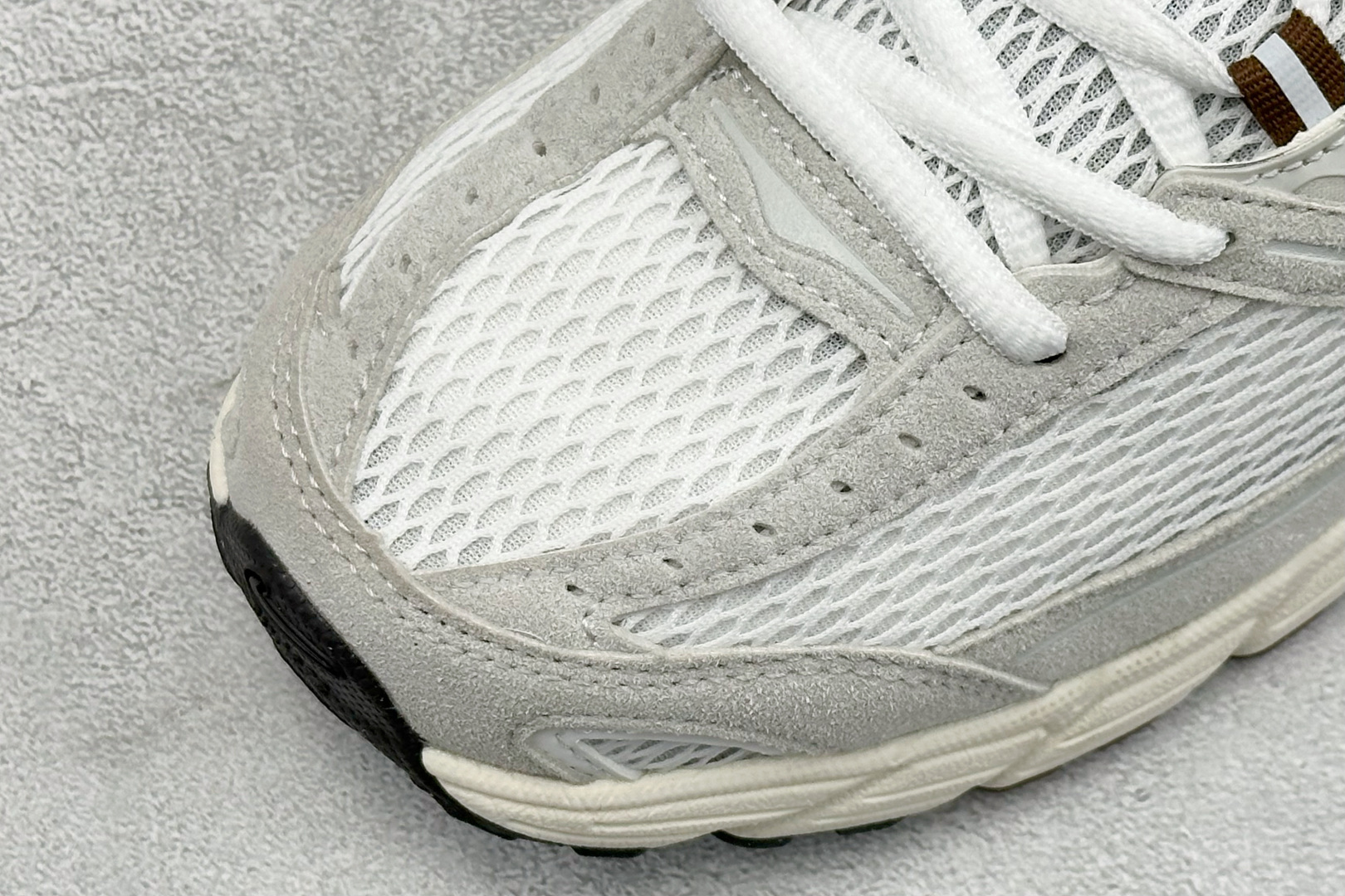 Nike Air Max Moto 2K 耐克新款复古气垫跑步鞋 IQ4924-003