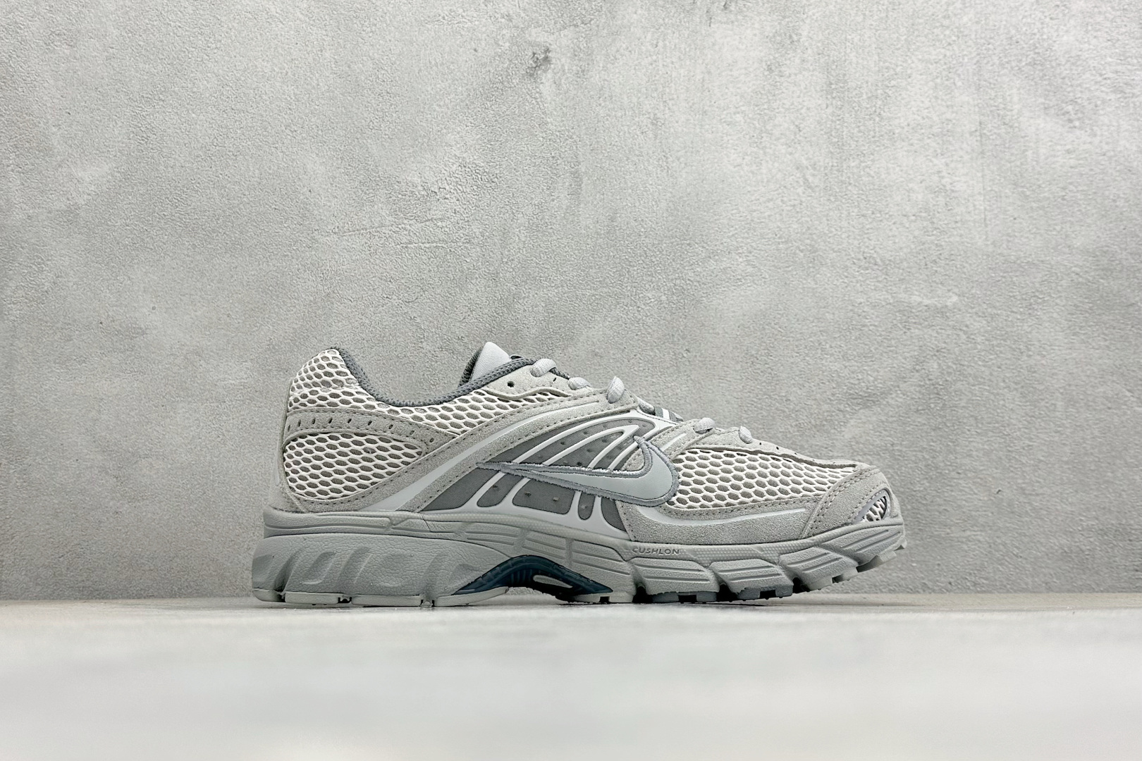 Nike Air Max Moto 2K 耐克新款复古气垫跑步鞋 IQ4924-001