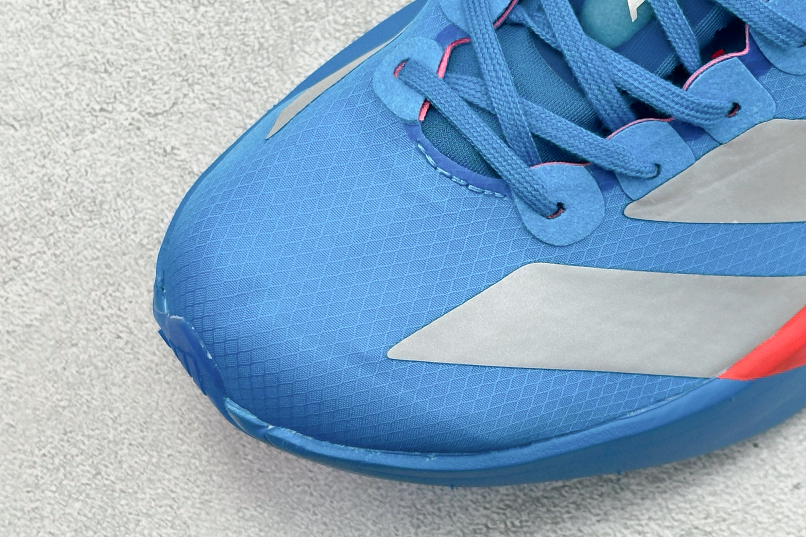 Adidas Adizero Pro 4 竞训跑步鞋 JR4796 Adidas Adizero Pro 4 竞训跑步鞋 JR4796