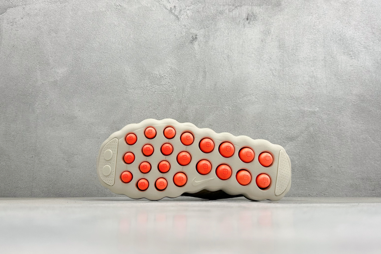 Nike Mind 002 舒适耐穿 透气训练鞋 透气孔洞 HQ4308-200 Nike Mind 002 舒适耐穿 透气训练鞋 透气孔洞 HQ4308-200